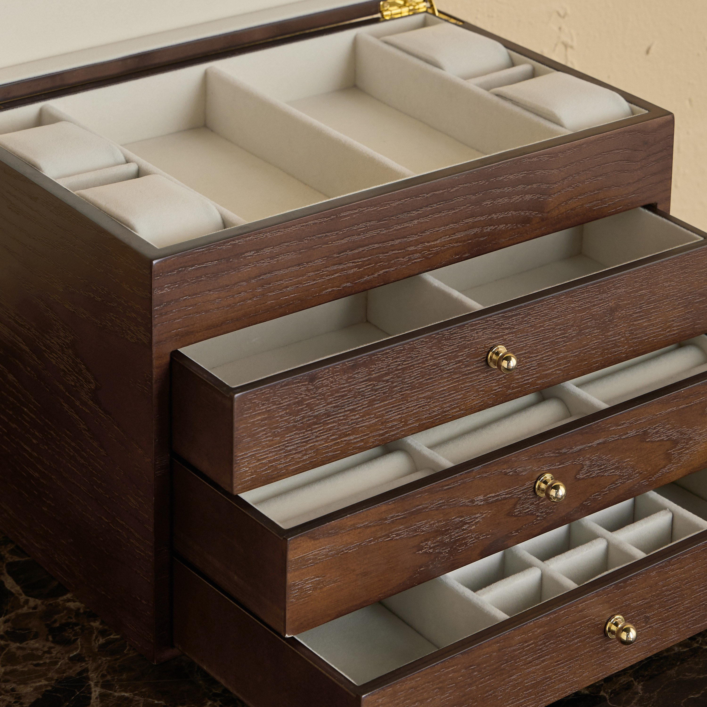 منظم مجوهرات 4 أدوار - تمارا-household-storage-jewelleryorganizing-jewelleryboxesandstands-image-3