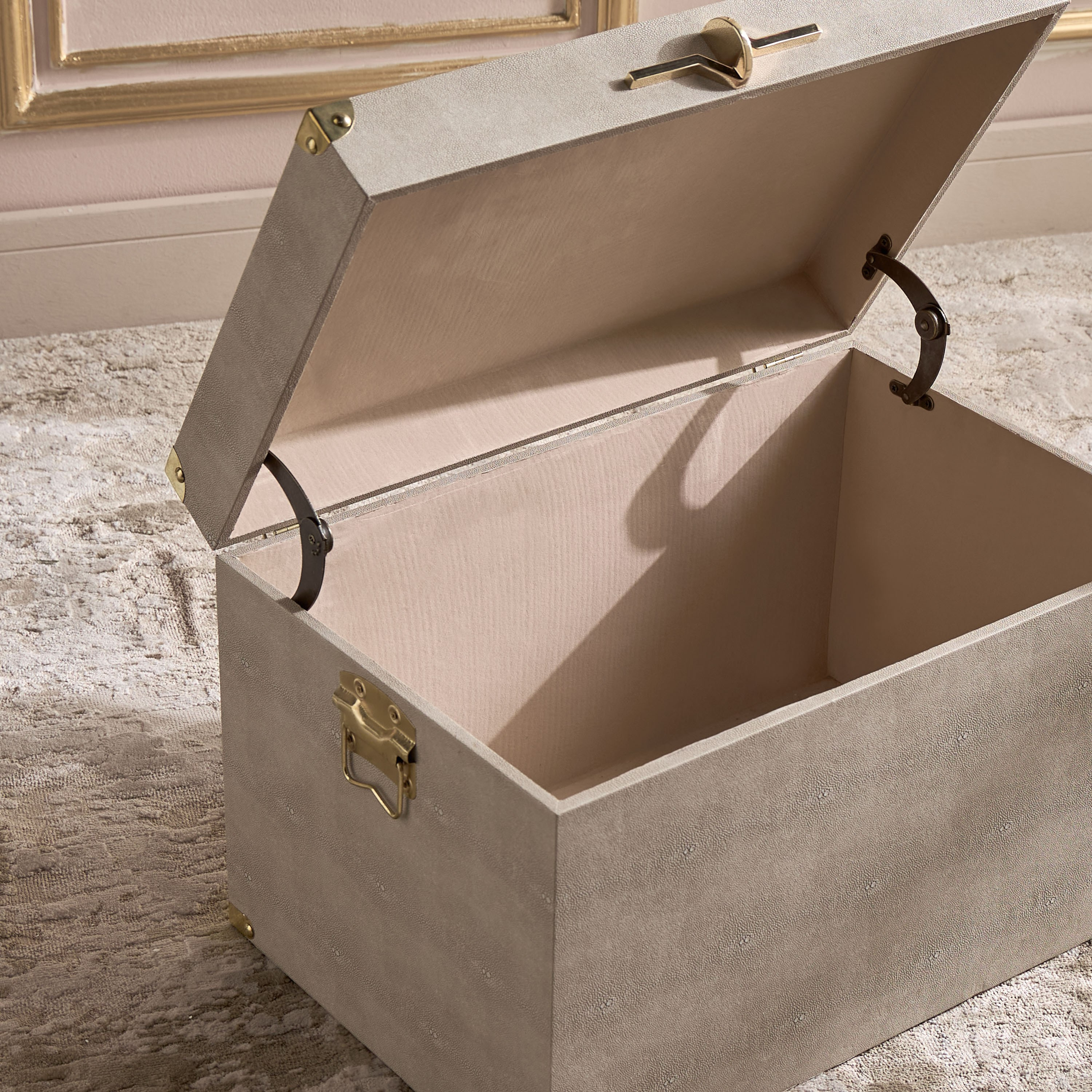 Amirah Storage Trunk - 54x35x35 cm-household-storage-storagesolutions-trunks-image-3