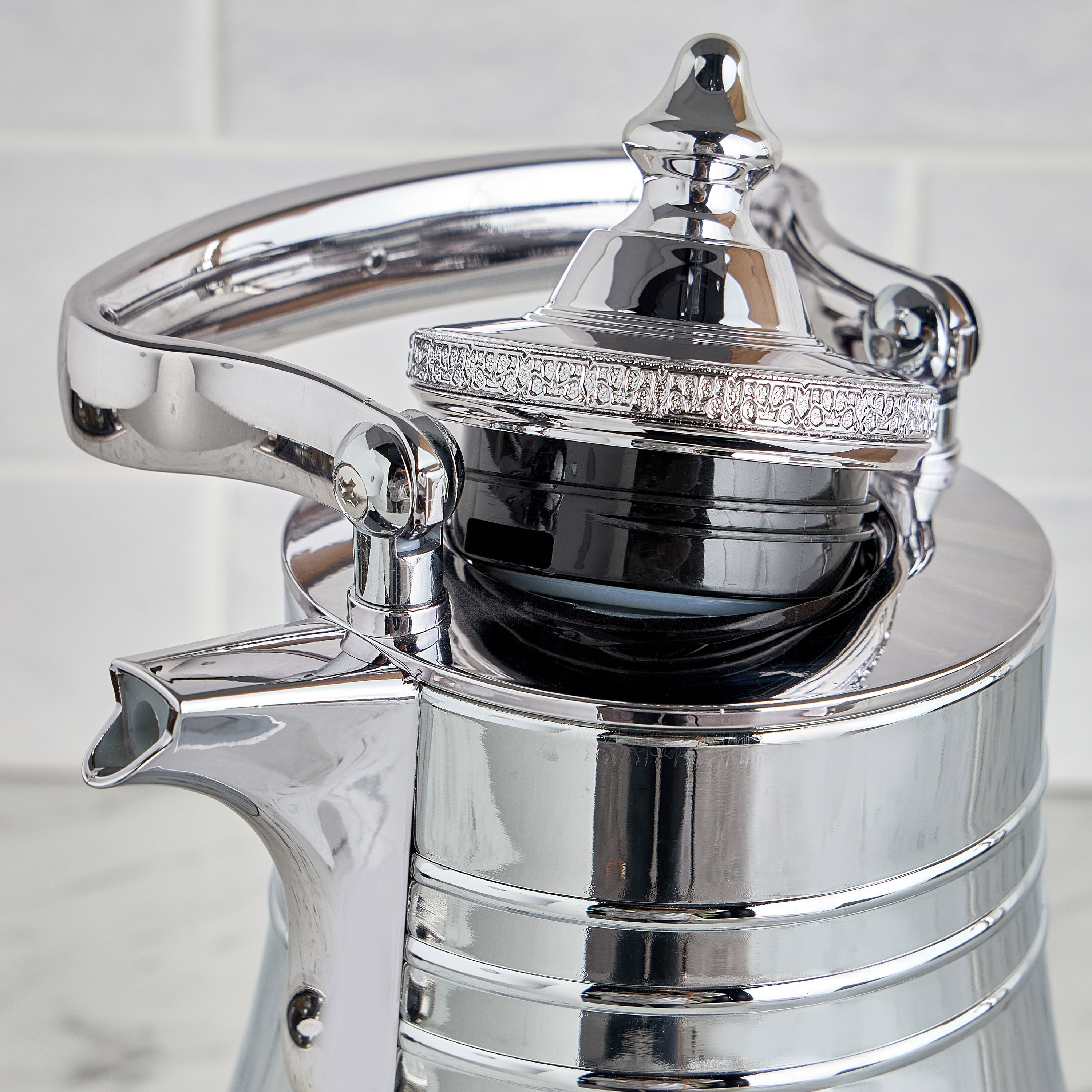 Layla Metal Vacuum Flask - 1 L-household-dining-teaandcoffee-vacuumflaskscoffeeandteapots-image-2