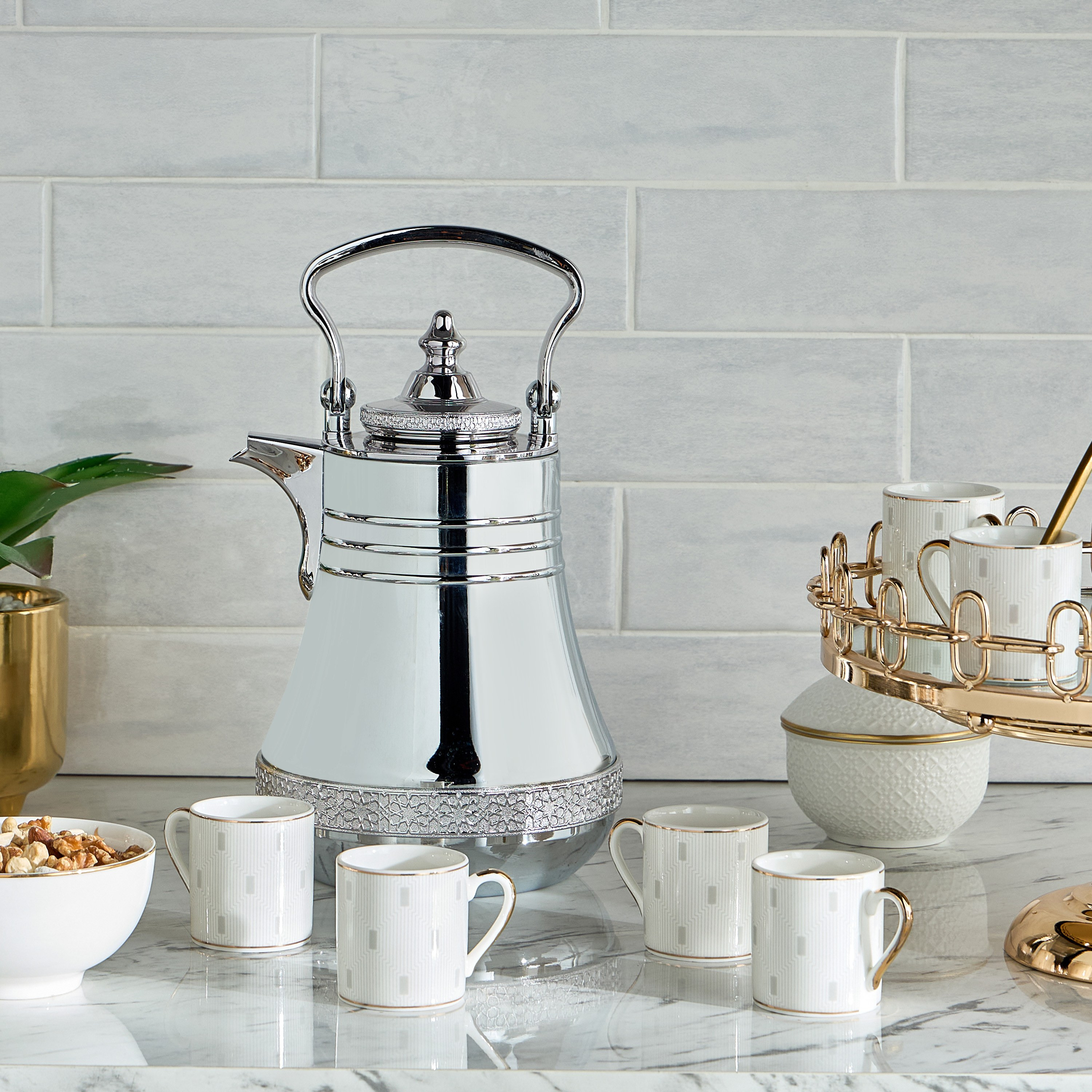 Layla Metal Vacuum Flask - 1 L-household-dining-teaandcoffee-vacuumflaskscoffeeandteapots-image-3