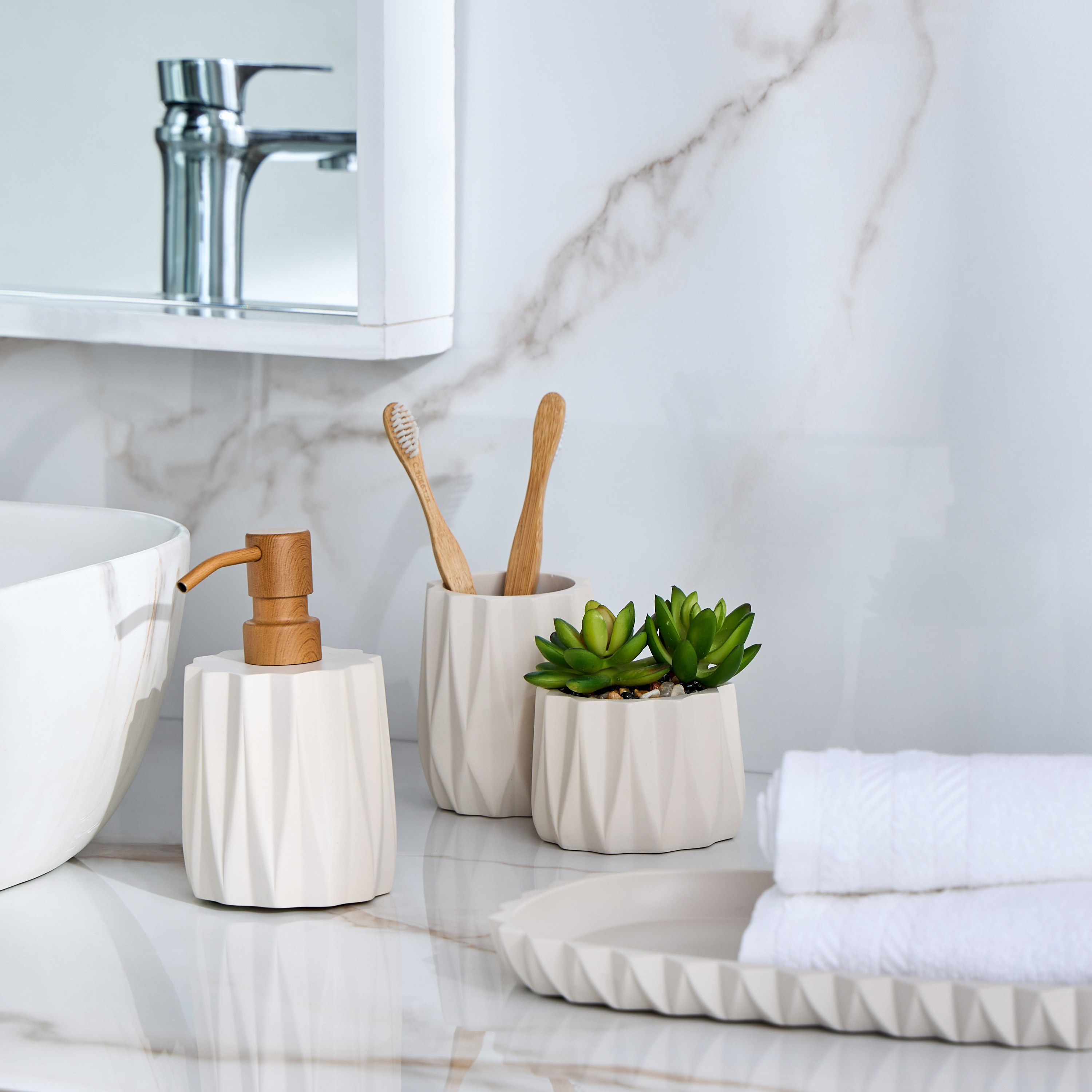 Verona Polyresin 4-Piece Bathroom Accessory Set-household-bathandlaundry-bathaccessories-bathaccessorysets-image-1