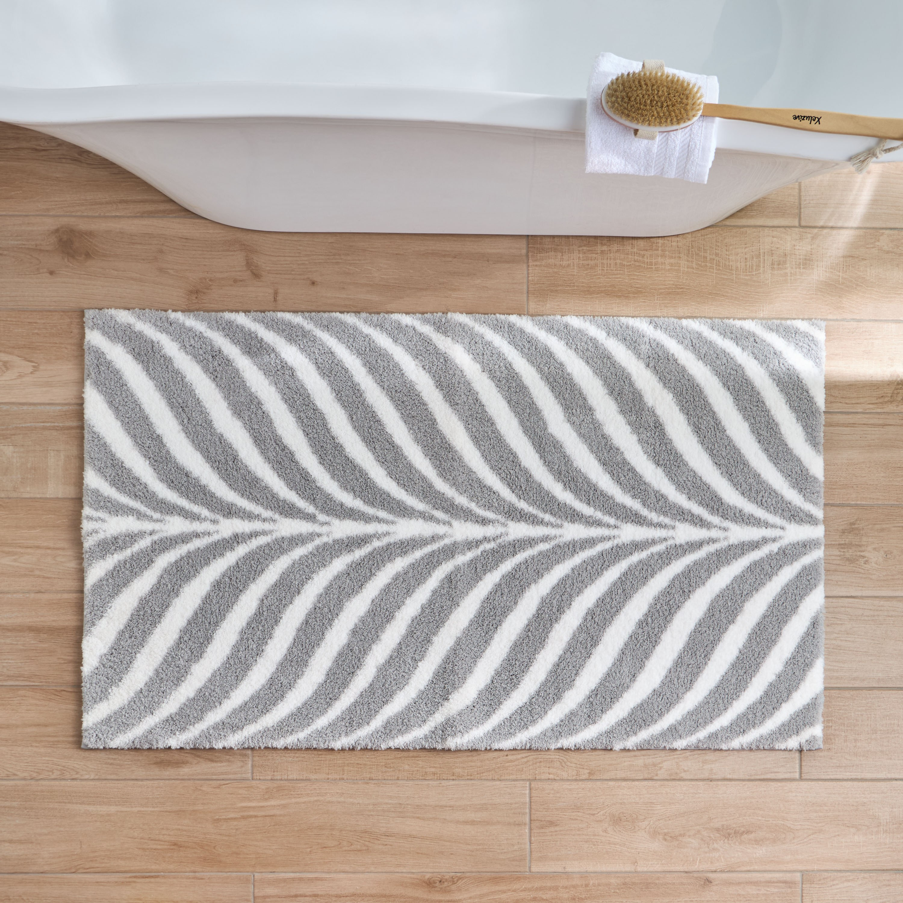 Foliage Drylon Bath Mat - 70x120 cm-household-bathandlaundry-bathlinen-bathmatsandtubmats-image-1