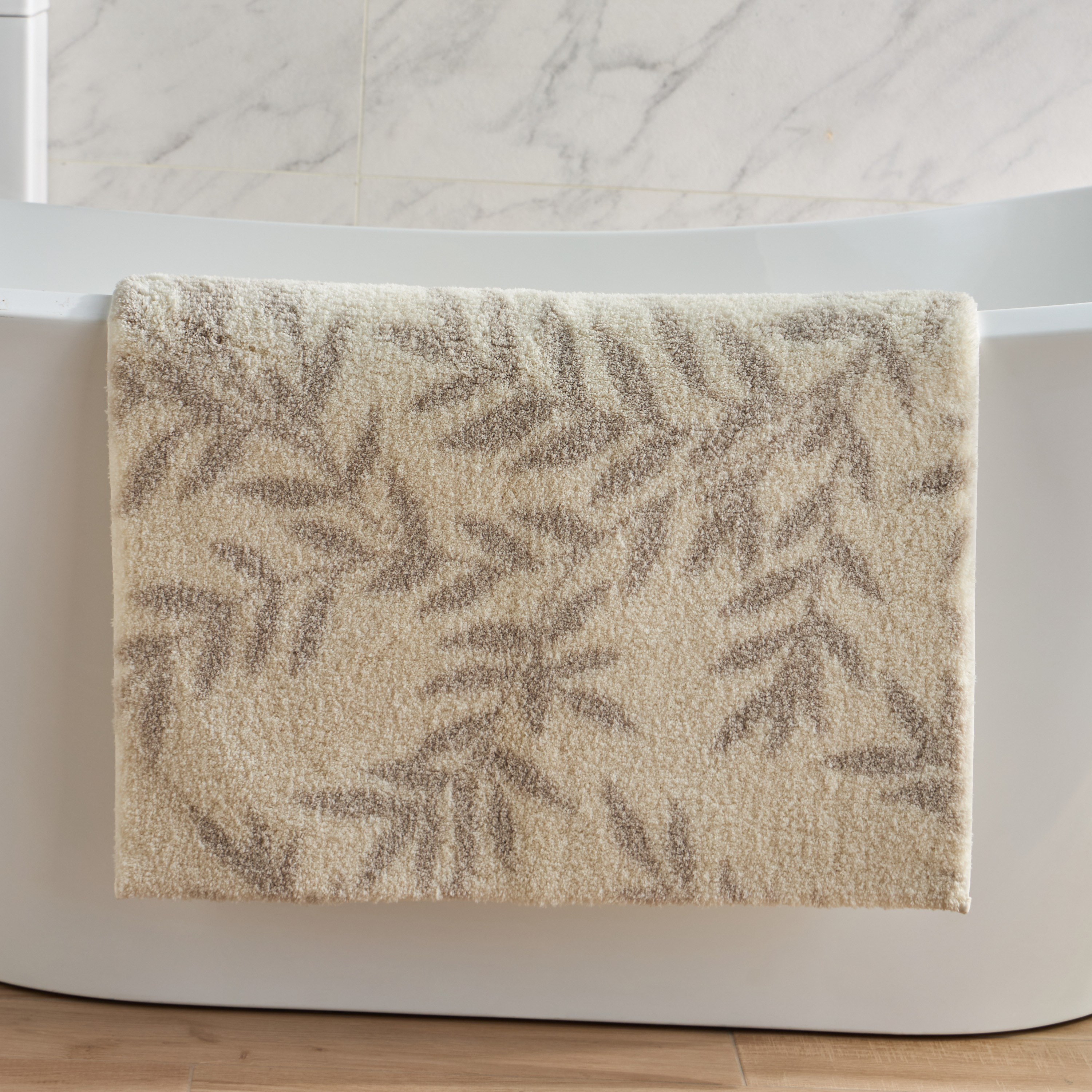 Foliage Drylon Bath Mat - 70x120 cm-household-bathandlaundry-bathlinen-bathmatsandtubmats-image-2