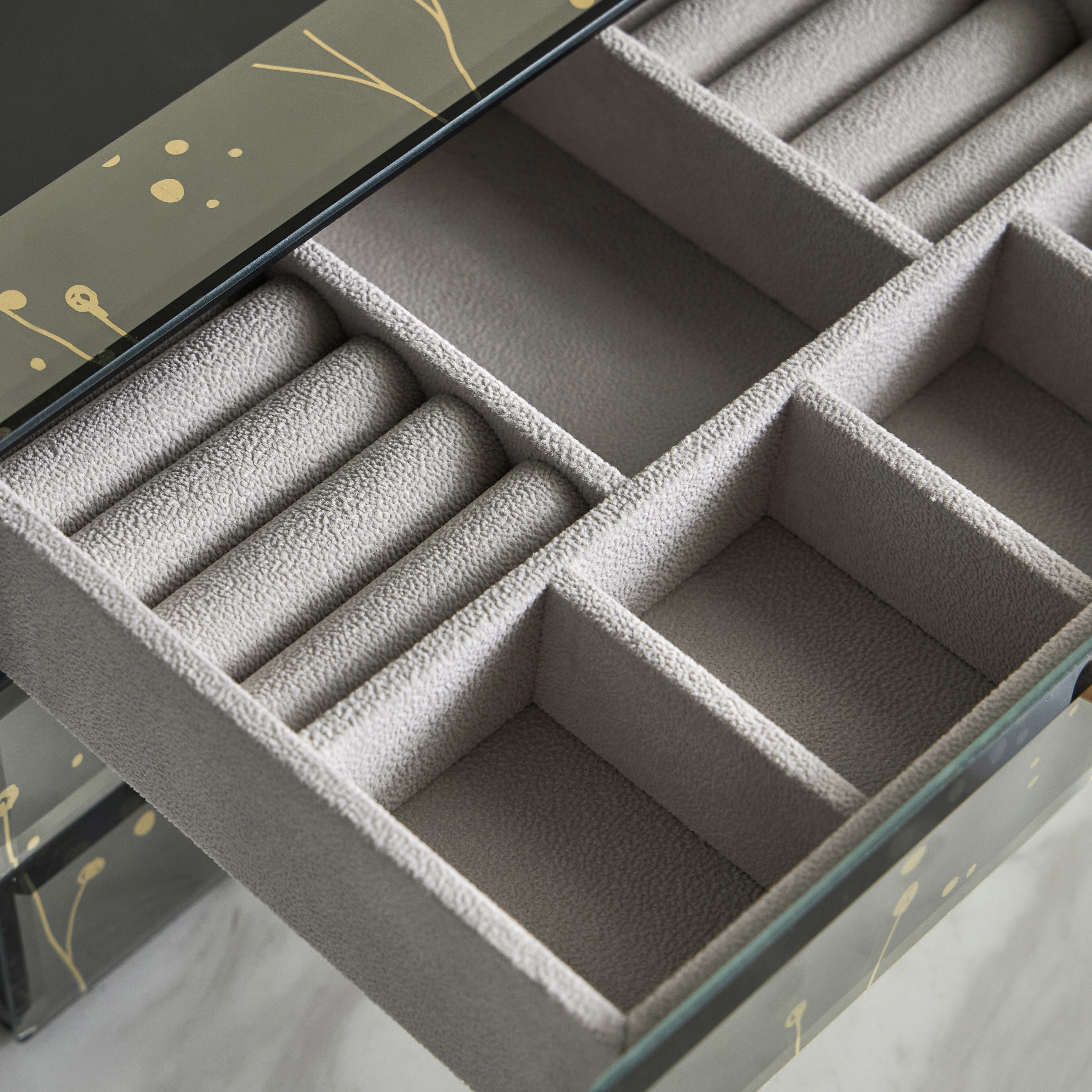 Alyvia 3-Tier Jewelry Box-household-storage-jewelleryorganizing-jewelleryboxesandstands-image-3