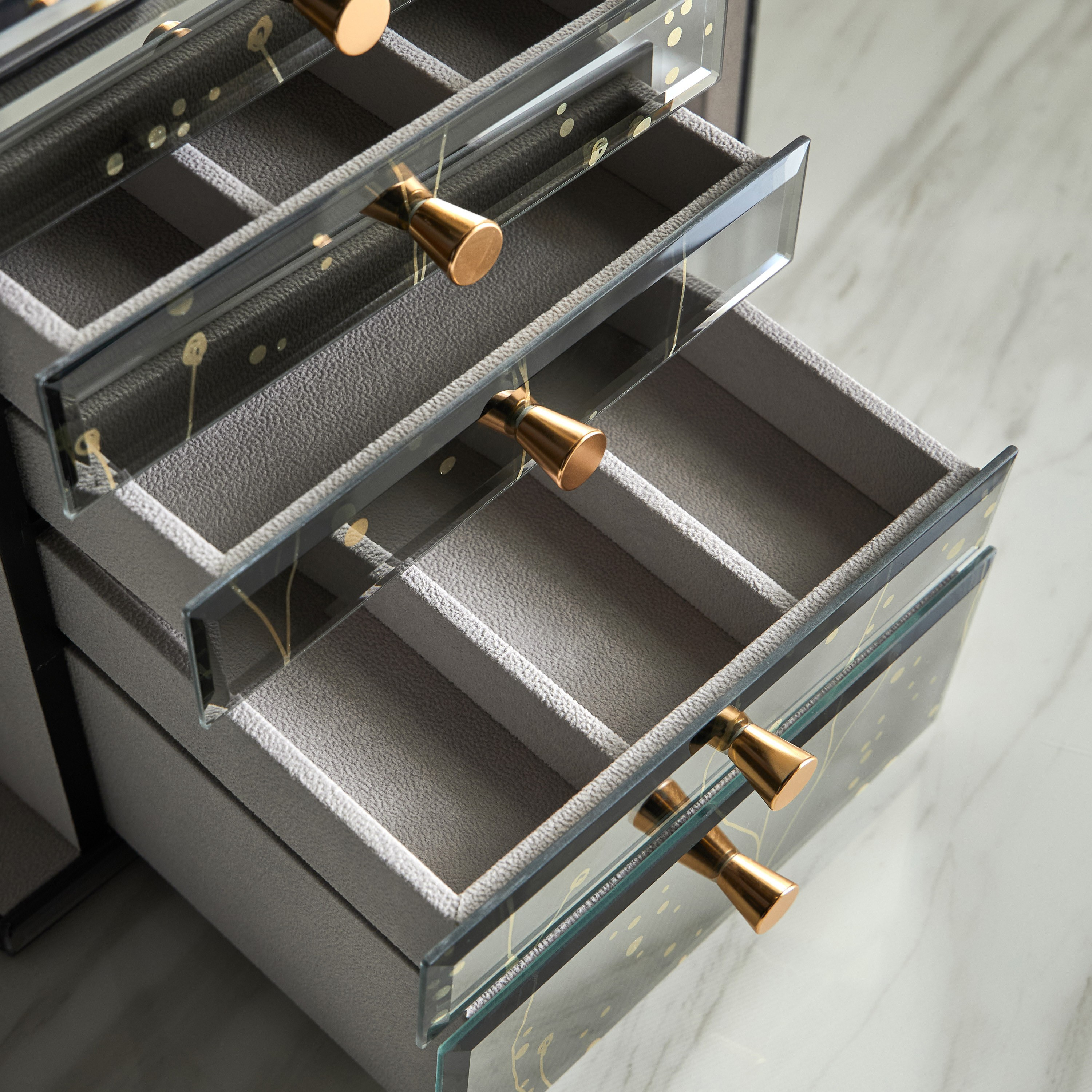 صندوق مجوهرات 5 طوابق للخزانة - أليفيا-household-storage-jewelleryorganizing-jewelleryboxesandstands-image-3