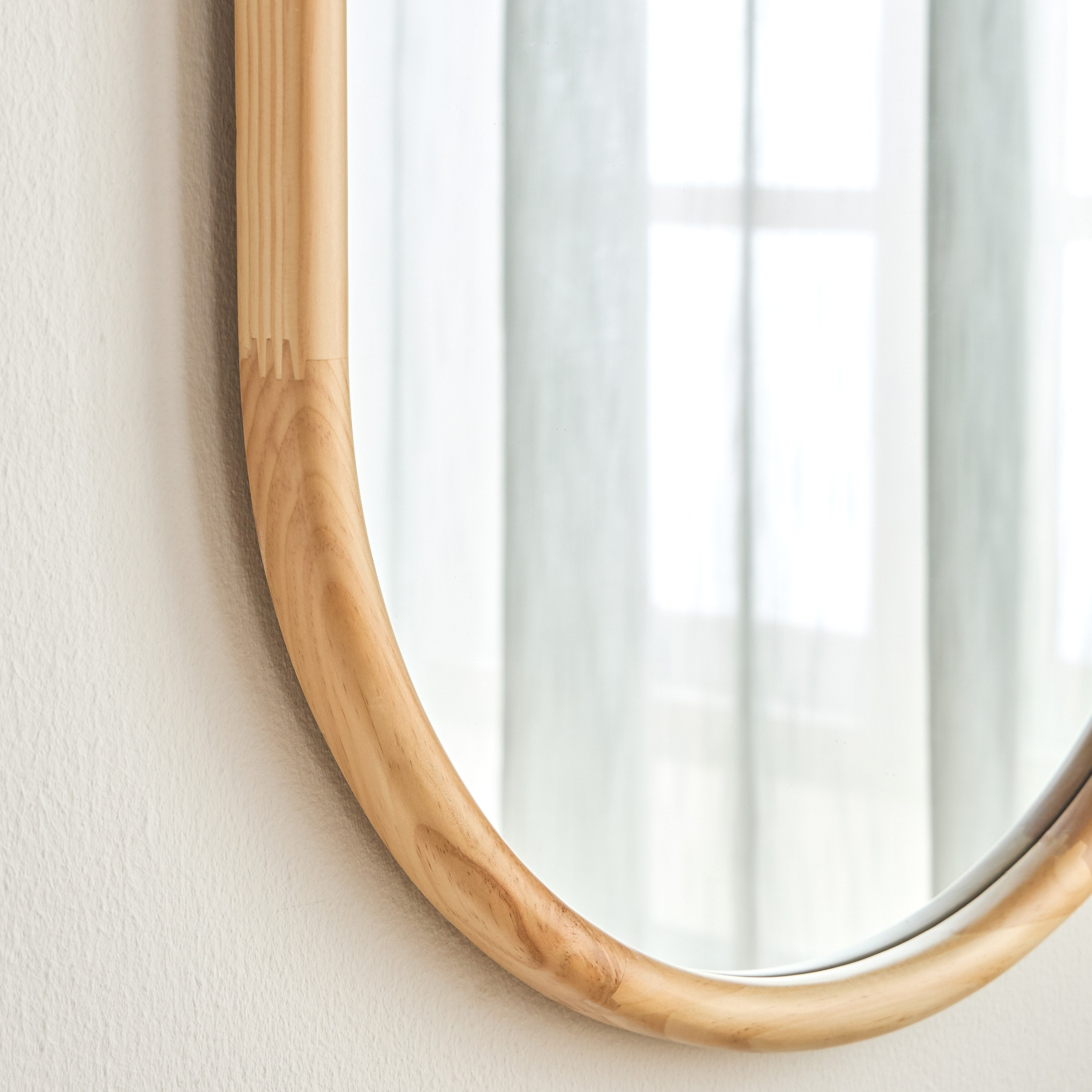 مرآة حائط كبسولة من خشب الصنوبر - أومري - 50x150 سم-household-walldecorandmirrors-mirrors-wallmirrors-image-3