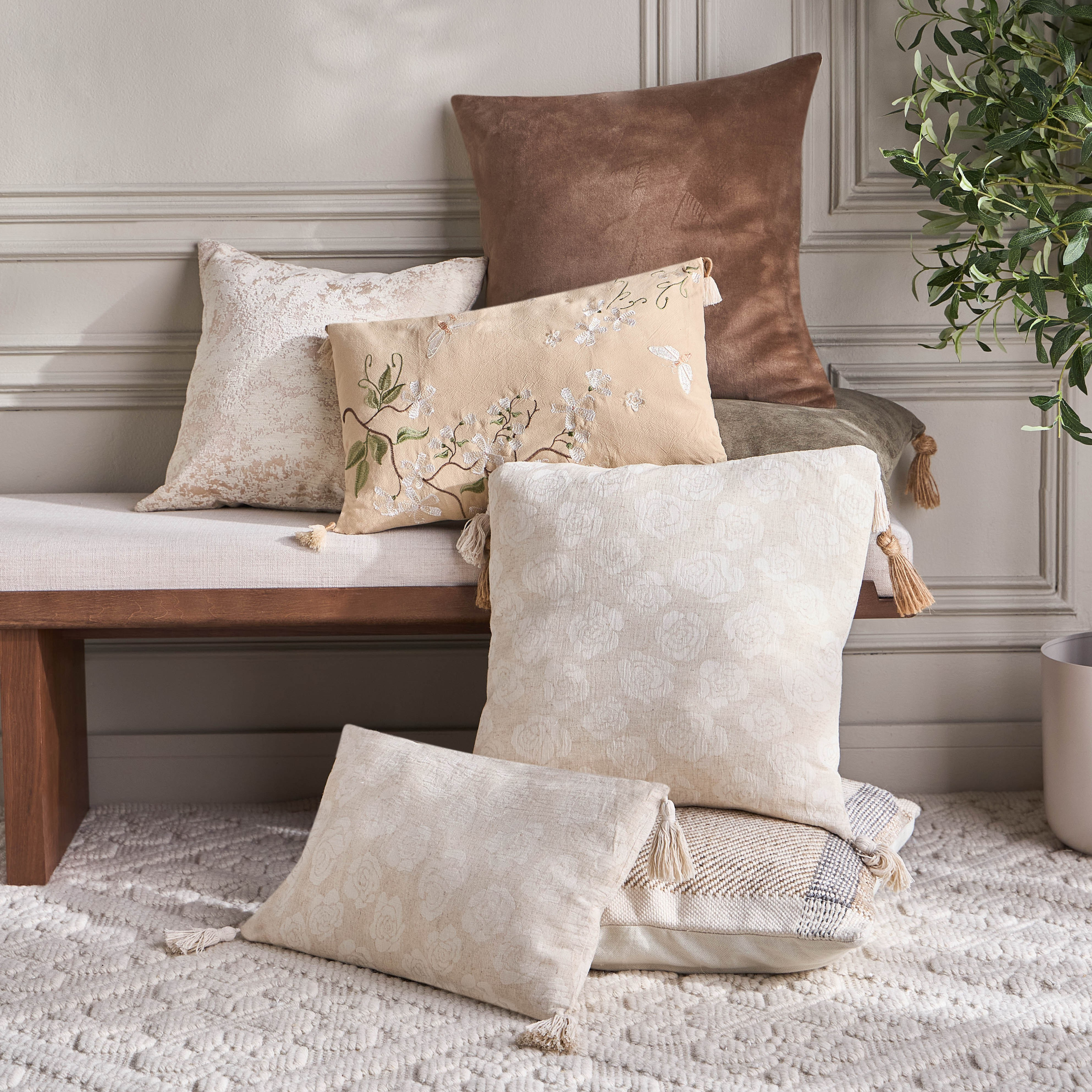 Emil Jacquard Tassels Cushion Cover - 50x50 cm-household-cushionsandthrows-cushioncovers-image-4