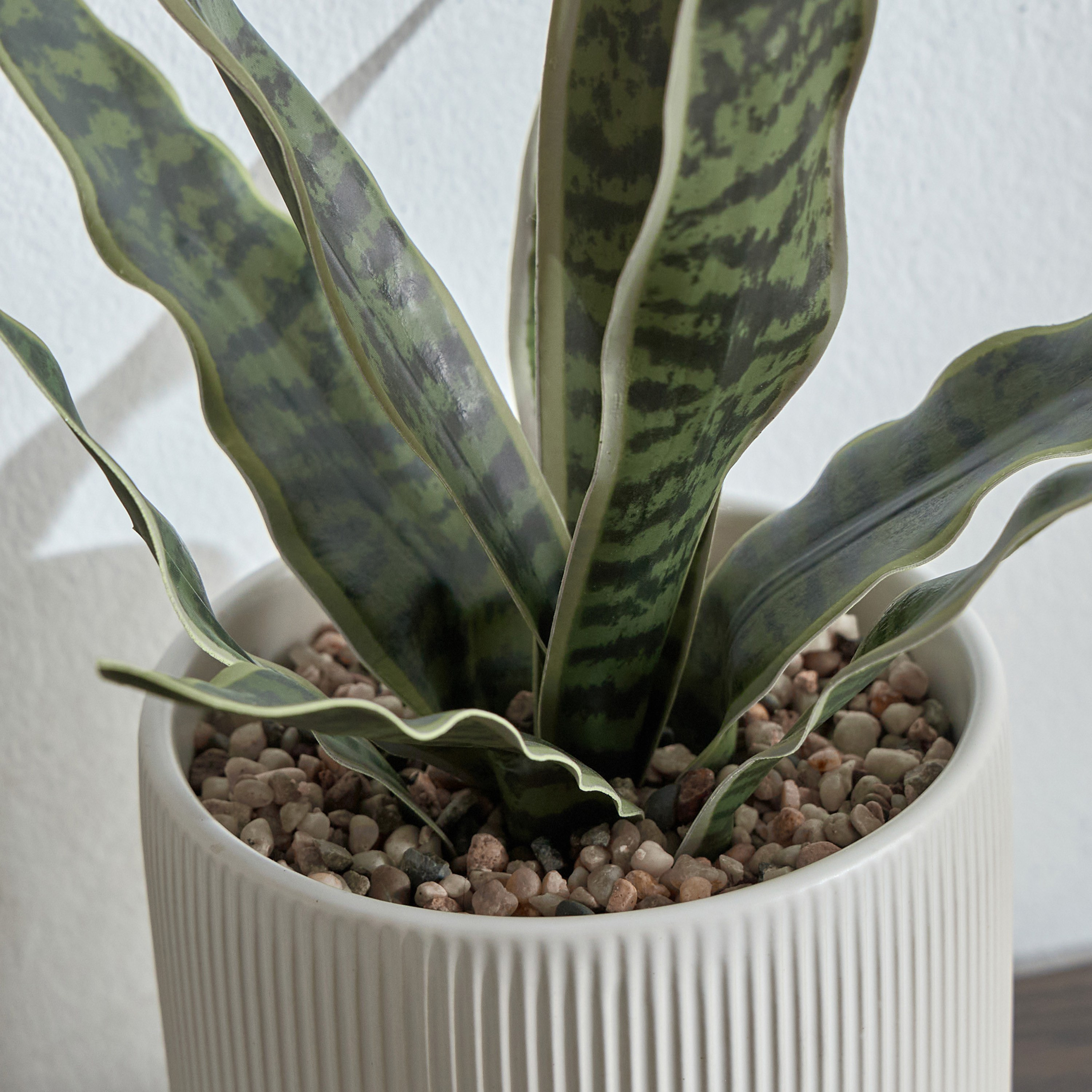 Snake Plant in Ceramic Pot - 35 cm-household-gardenandoutdoor-artificialplants-pottedplants-image-2