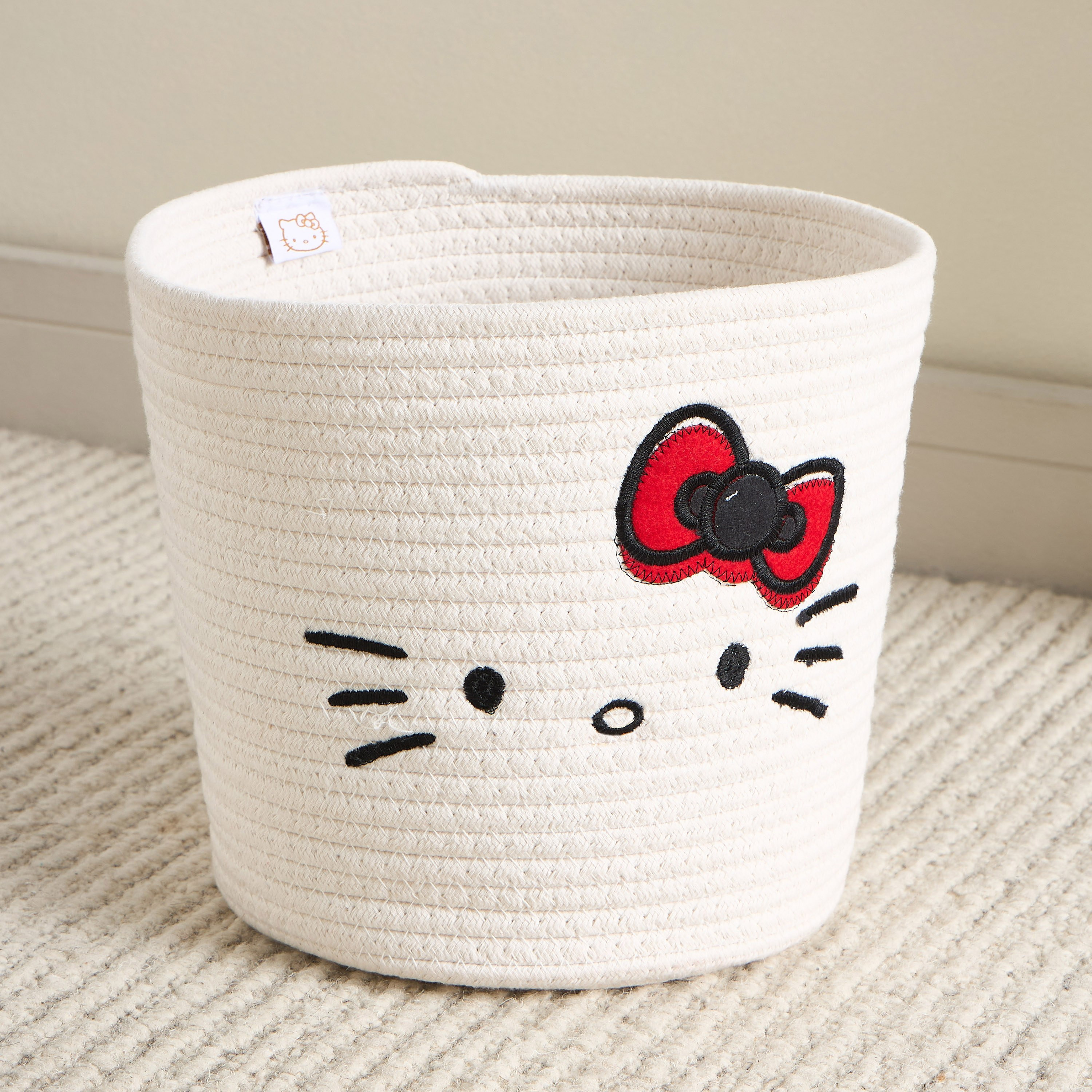 سلة قطن بتصميم هالو كيتي - 26x23x23 سم-babyandkids-bathandstorage-storage-binsandbaskets-image-1