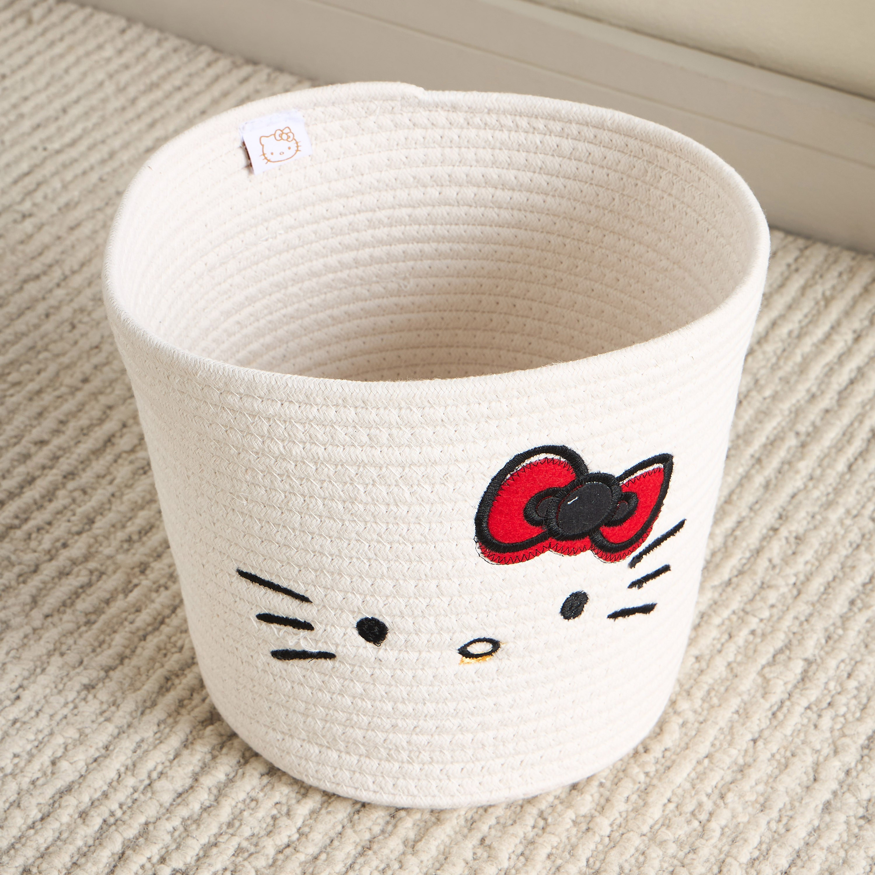 سلة قطن بتصميم هالو كيتي - 26x23x23 سم-babyandkids-bathandstorage-storage-binsandbaskets-image-2