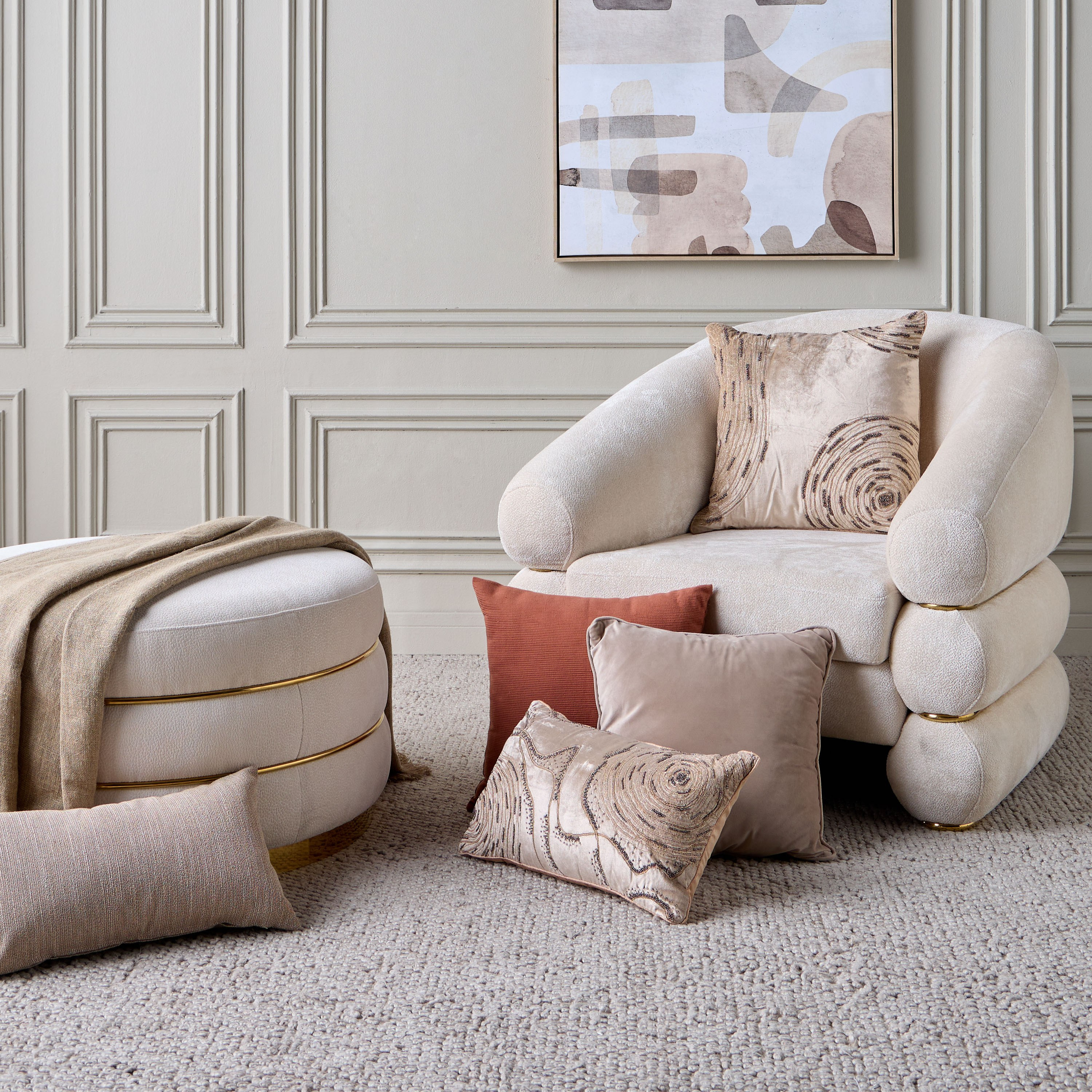 وسادة محشوة بتصميم أمواج مزين بالخرز - كيوريتد لوكس - 50x50 سم-household-cushionsandthrows-filledcushions-decorativecushions-image-4