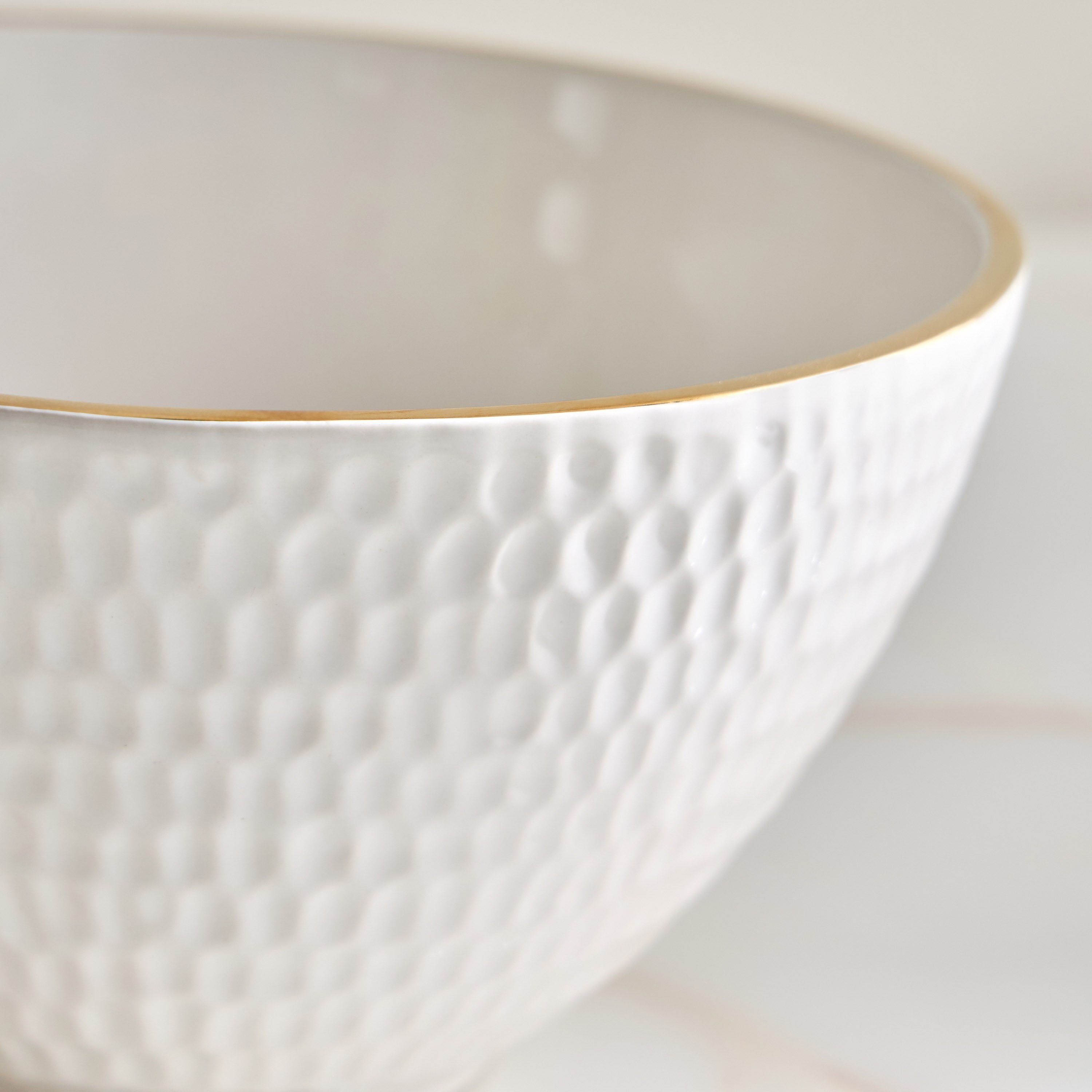وعاء تقديم سيراميك مطروق أديل - أميرة - 23x23 سم-household-decor-vasesandbowls-image-3