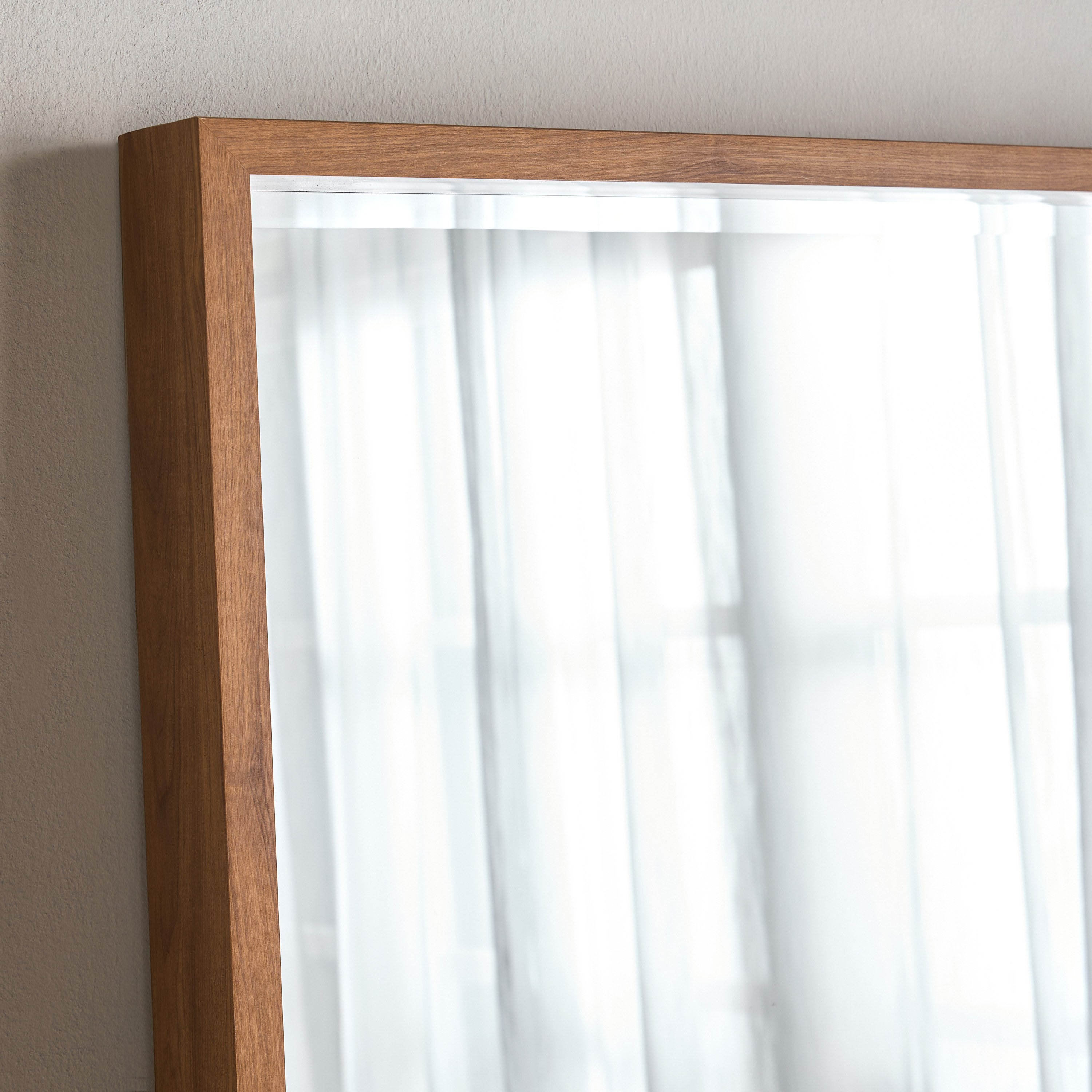 Ceto Bevelled Leaner Mirror - 194x104 cm-household-walldecorandmirrors-mirrors-floormirrors-image-2