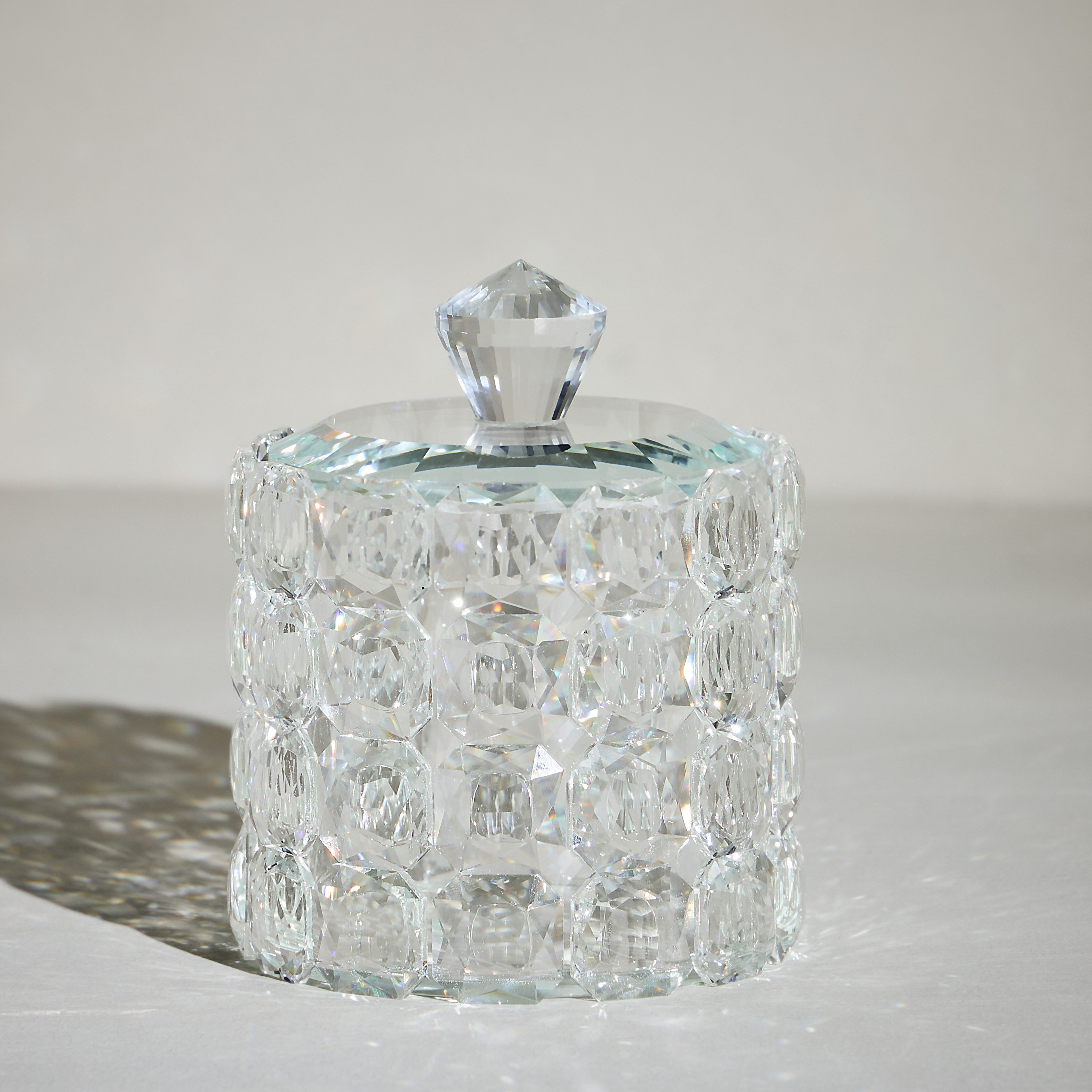 Shop Huda Round Crystal Decorative Box Online | Homecentre UAE