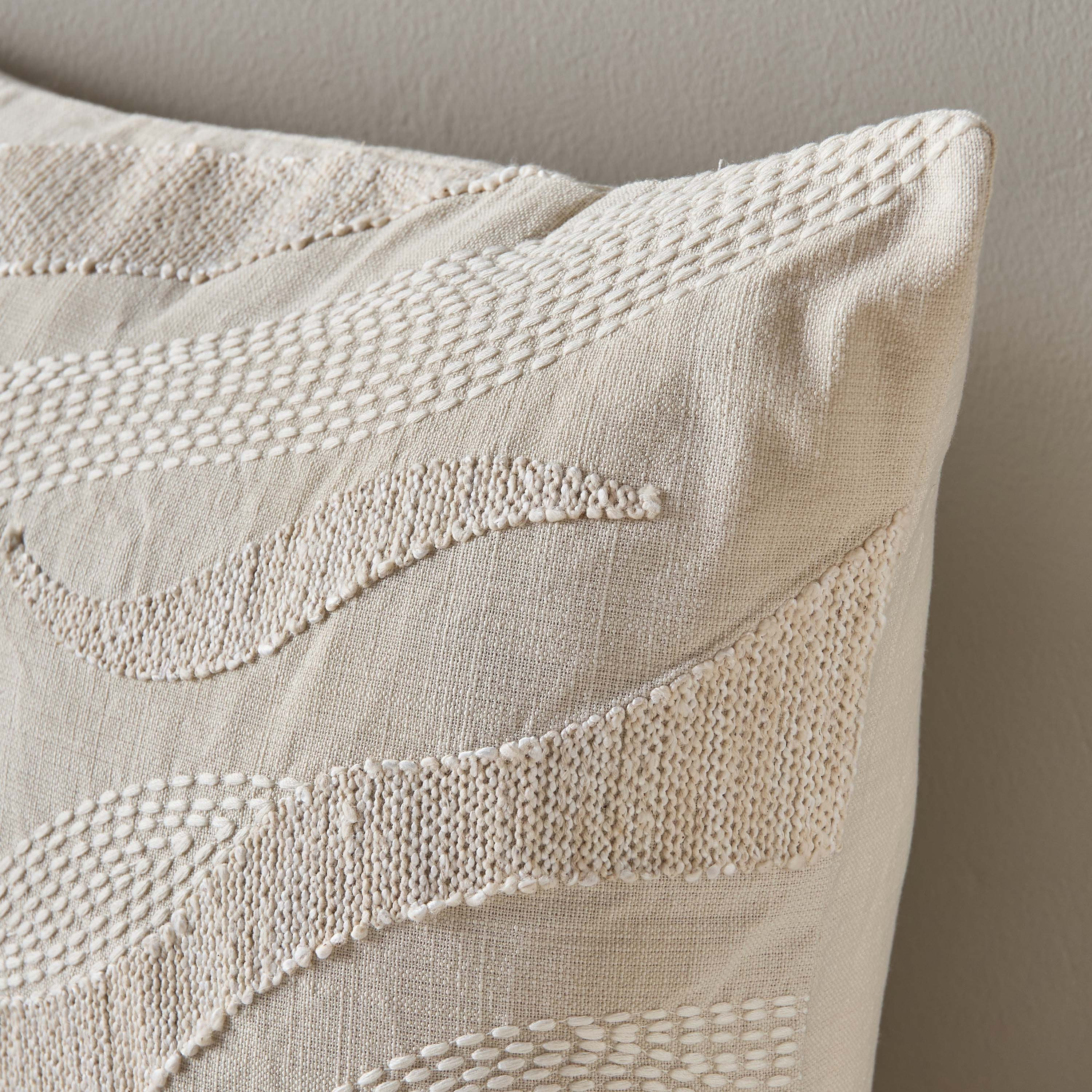 Odalys Chikan Embroidered Cushion Cover - 50x50 cm-household-cushionsandthrows-cushioncovers-image-2