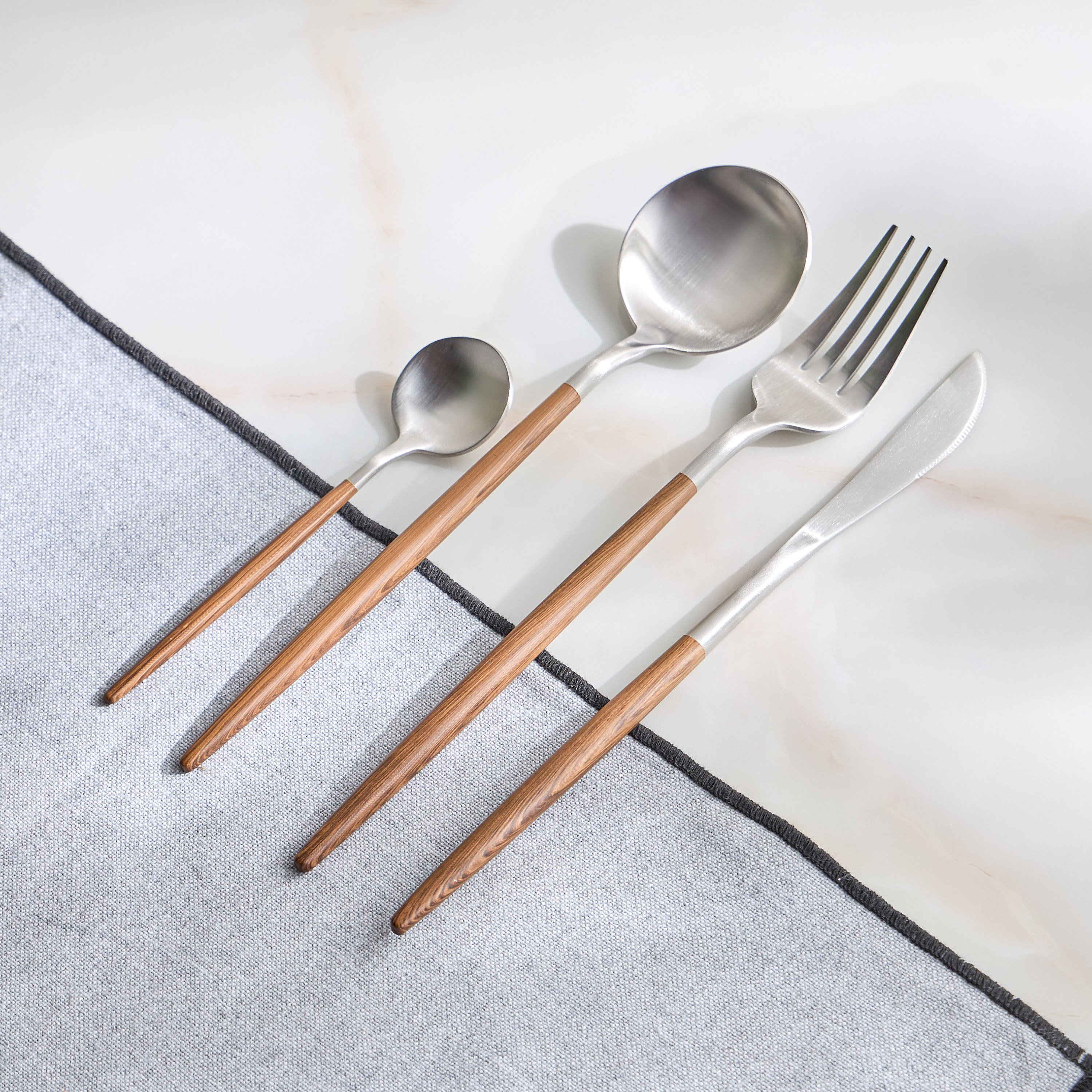 Finn 16-Piece Cutlery Set - Serves 4