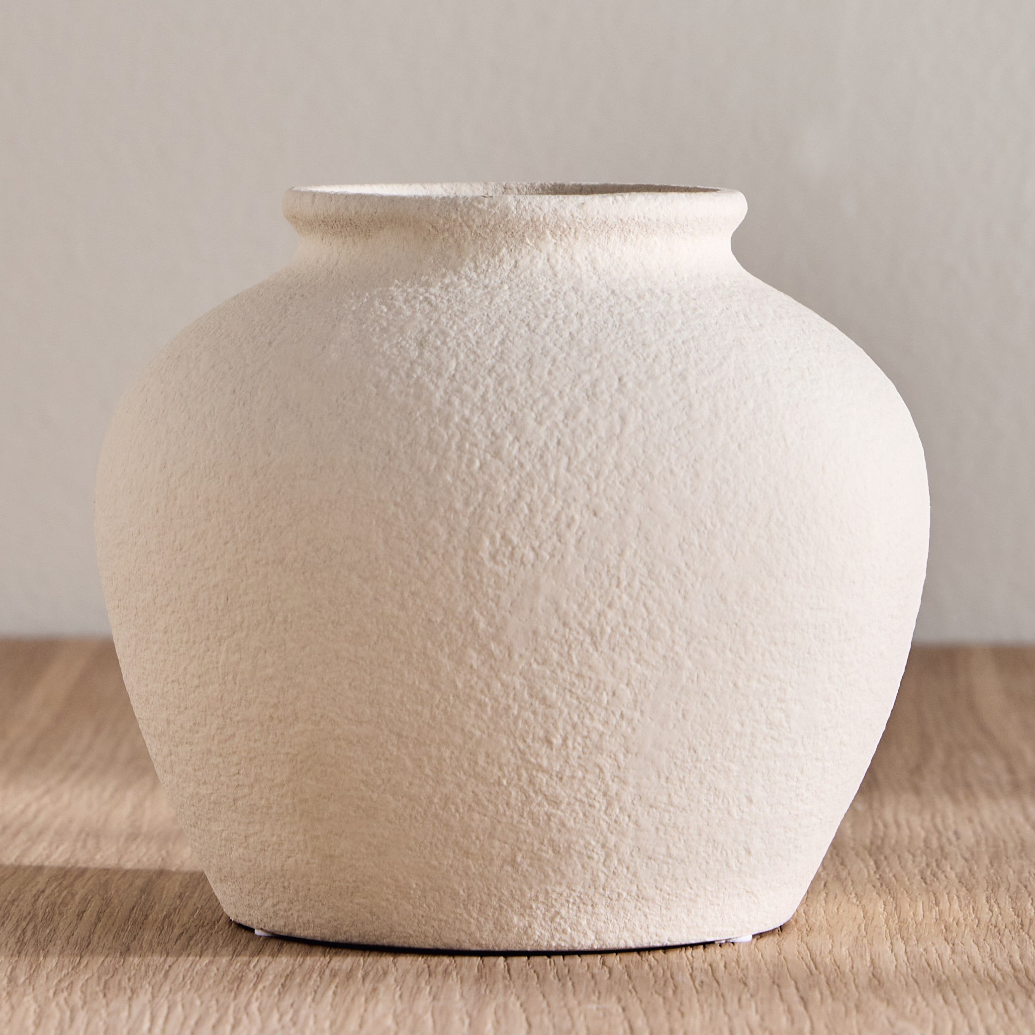 Qubba Urn Ceramic Vase - 16 cm-household-decor-vasesandbowls-image-1