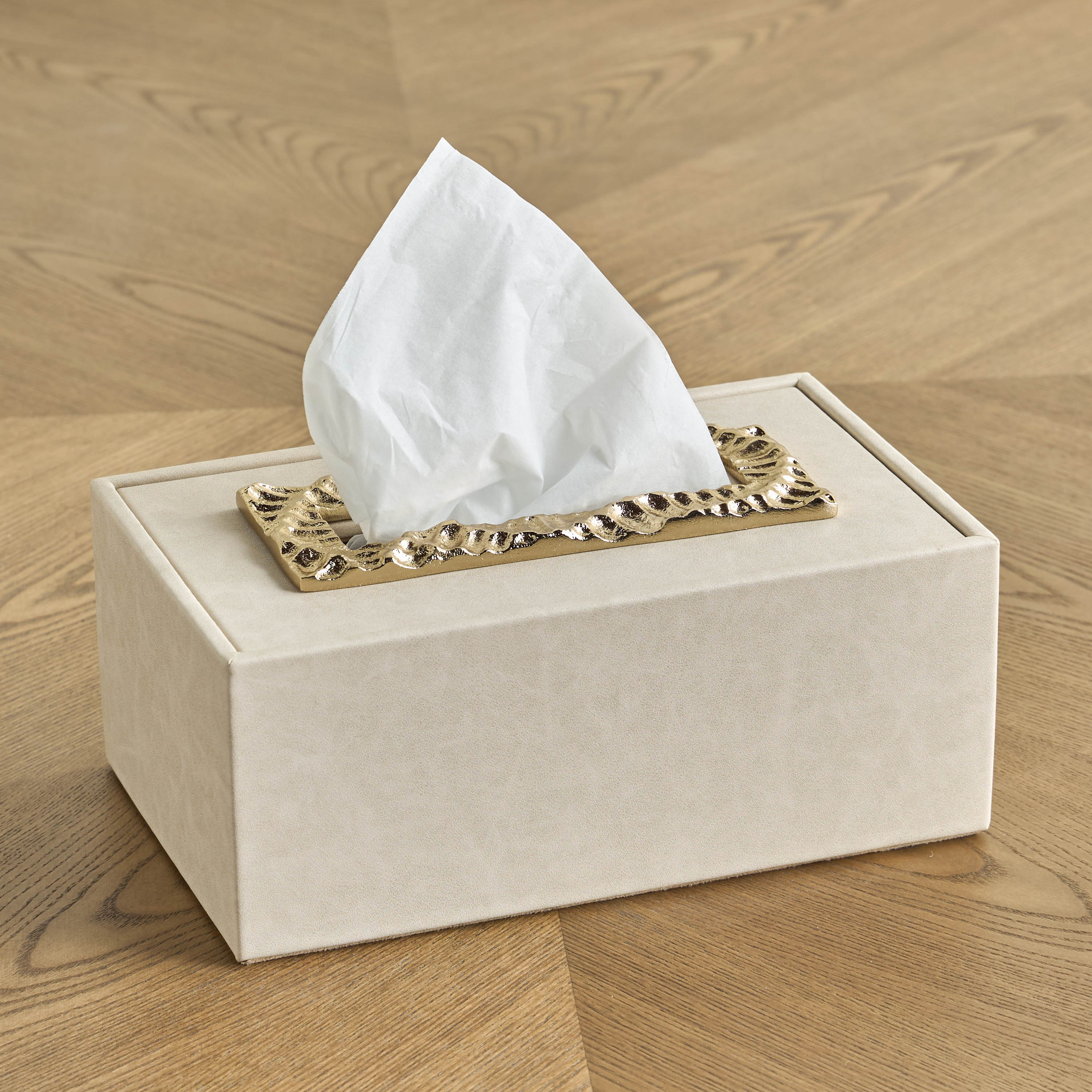 صندوق مناديل - أميرة-household-decor-boxesandtrays-image-1