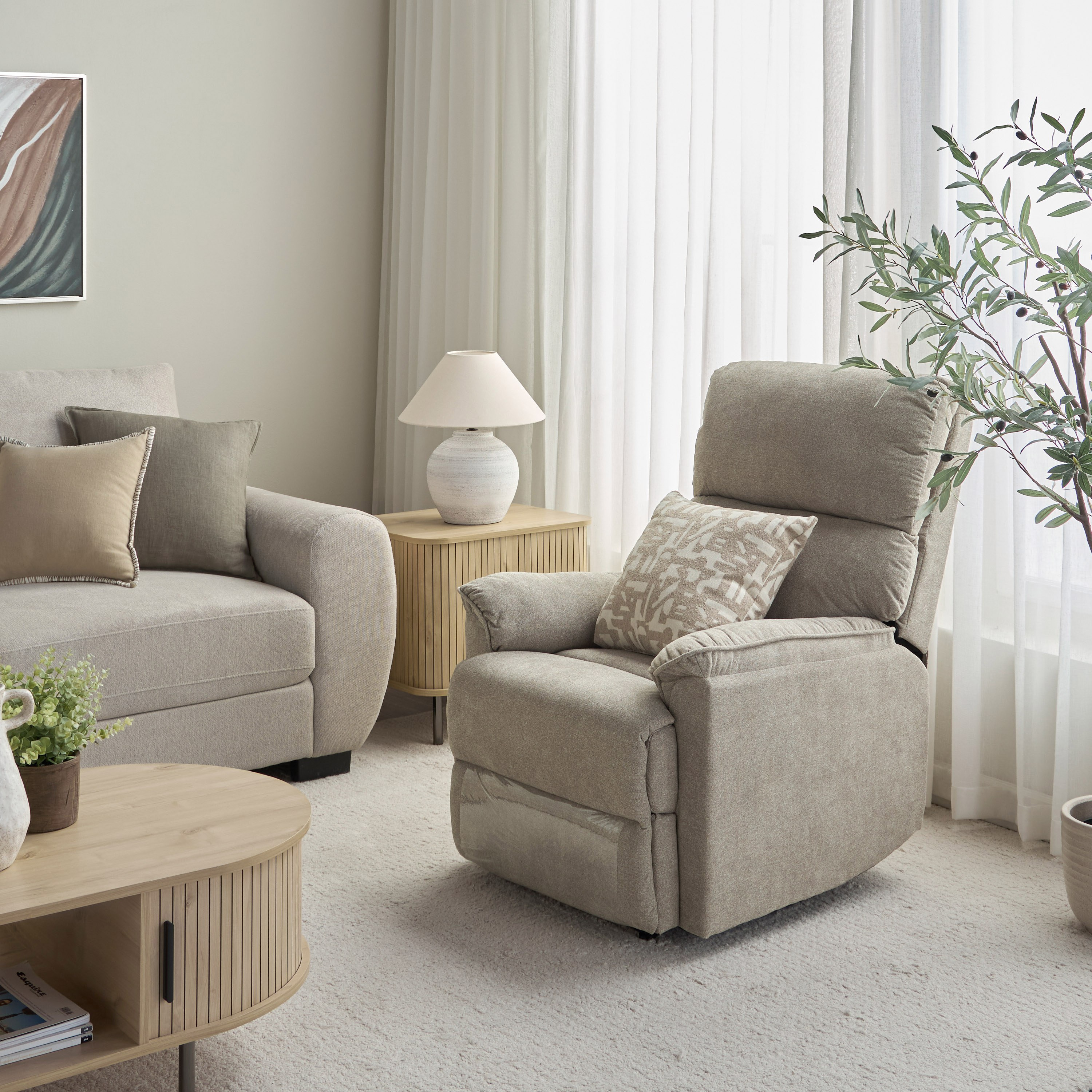 كرسي استرخاء كهربائي قماش - آرون-furniture-sofaandseating-recliners-image-13