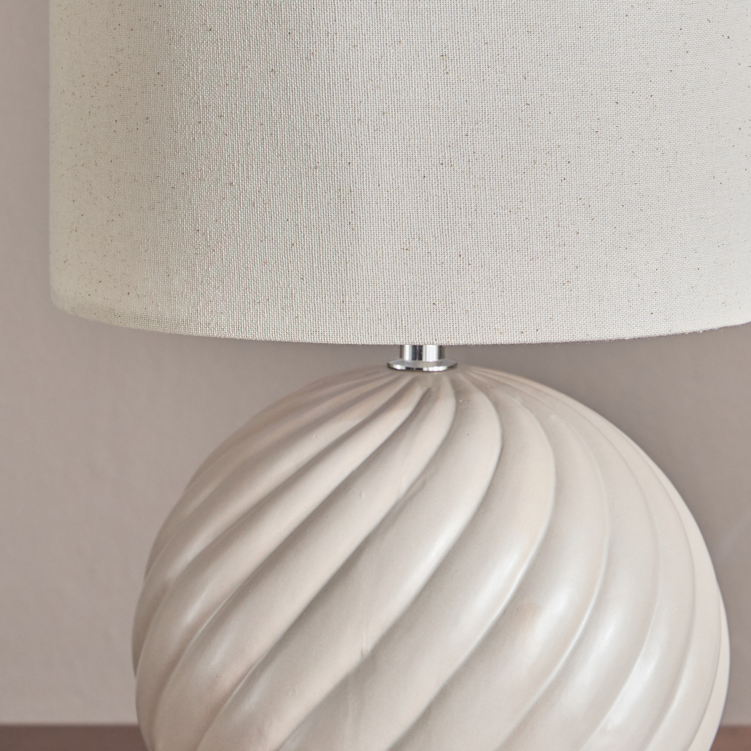 Sylvie Ceramic Table Lamp - 29 cm-household-lighting-tableanddesklamps-image-3