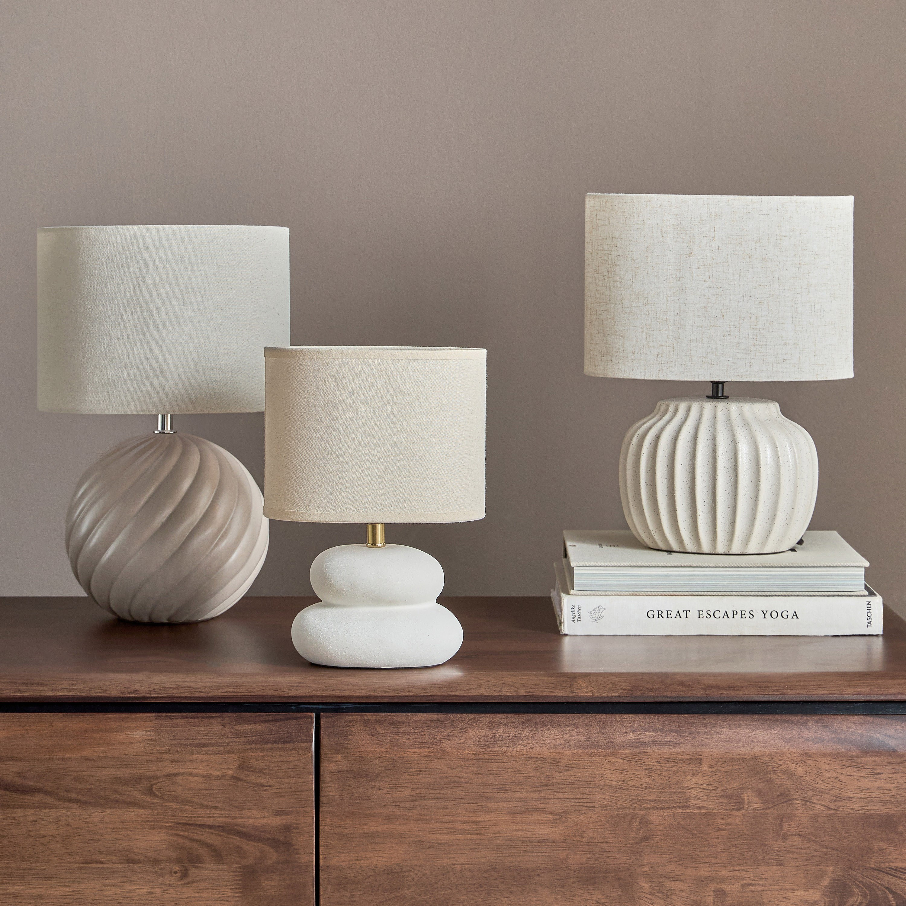 Sylvie Ceramic Table Lamp - 29 cm-household-lighting-tableanddesklamps-image-4