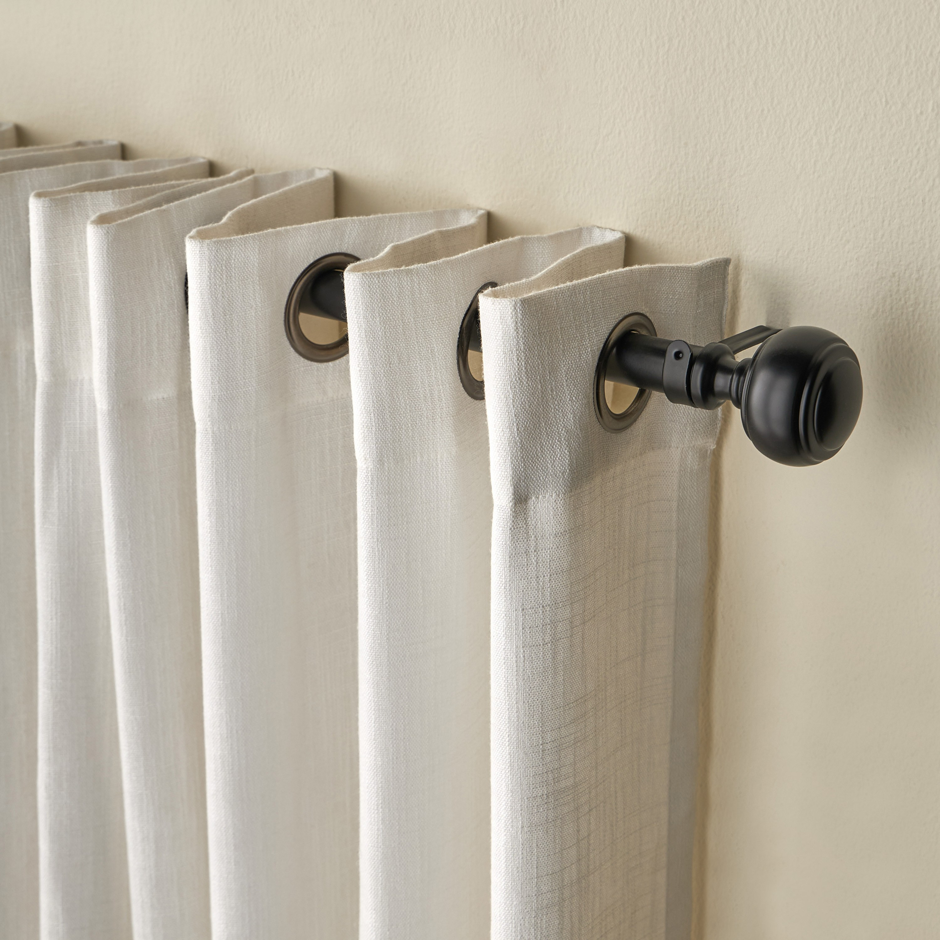 Knob Extendable Single Curtain Rod - 107-305 cm-household-windows-curtainrodsandaccessories-curtainrods-image-1