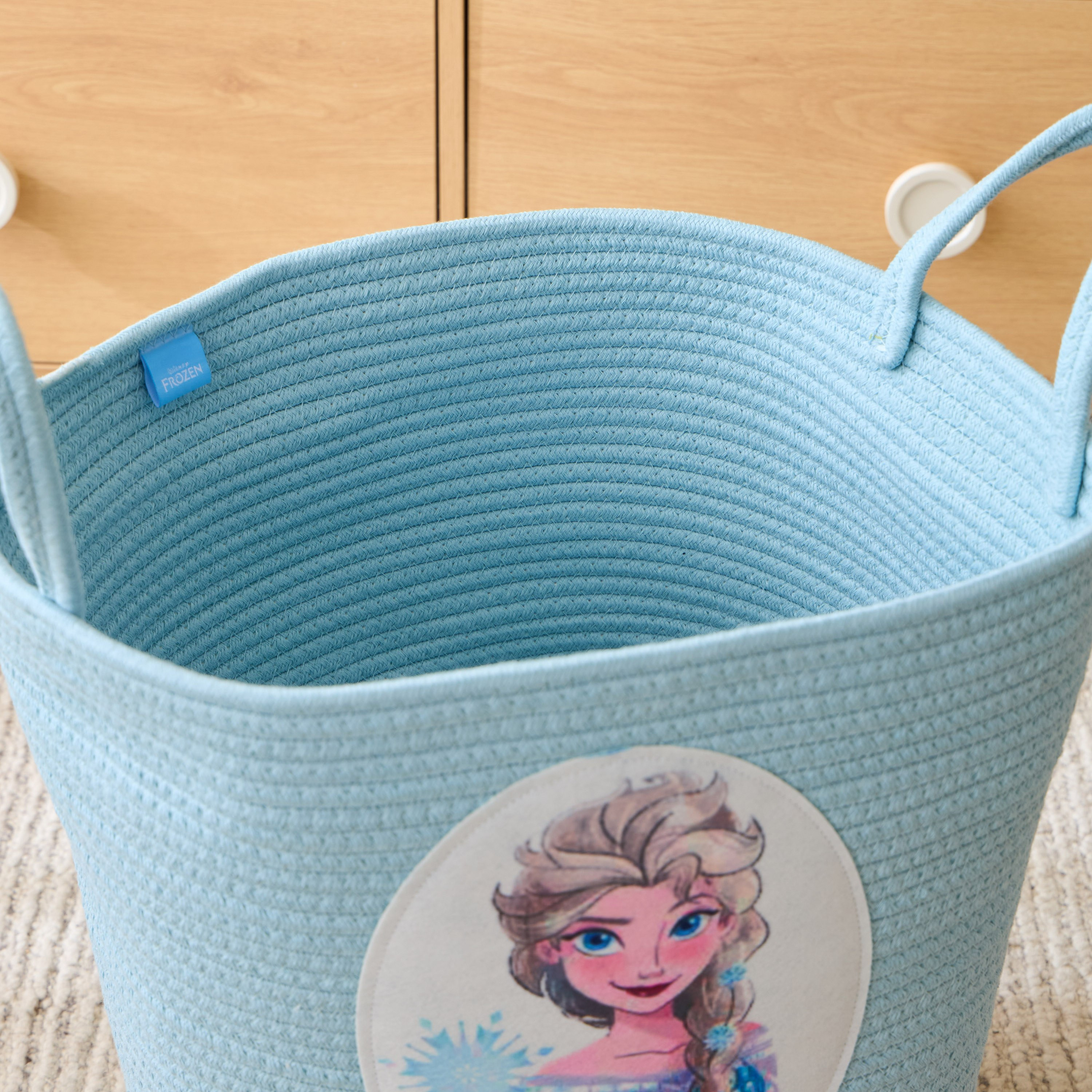 سلة تخزين بتصميم فروزن-babyandkids-bathandstorage-storage-binsandbaskets-image-2