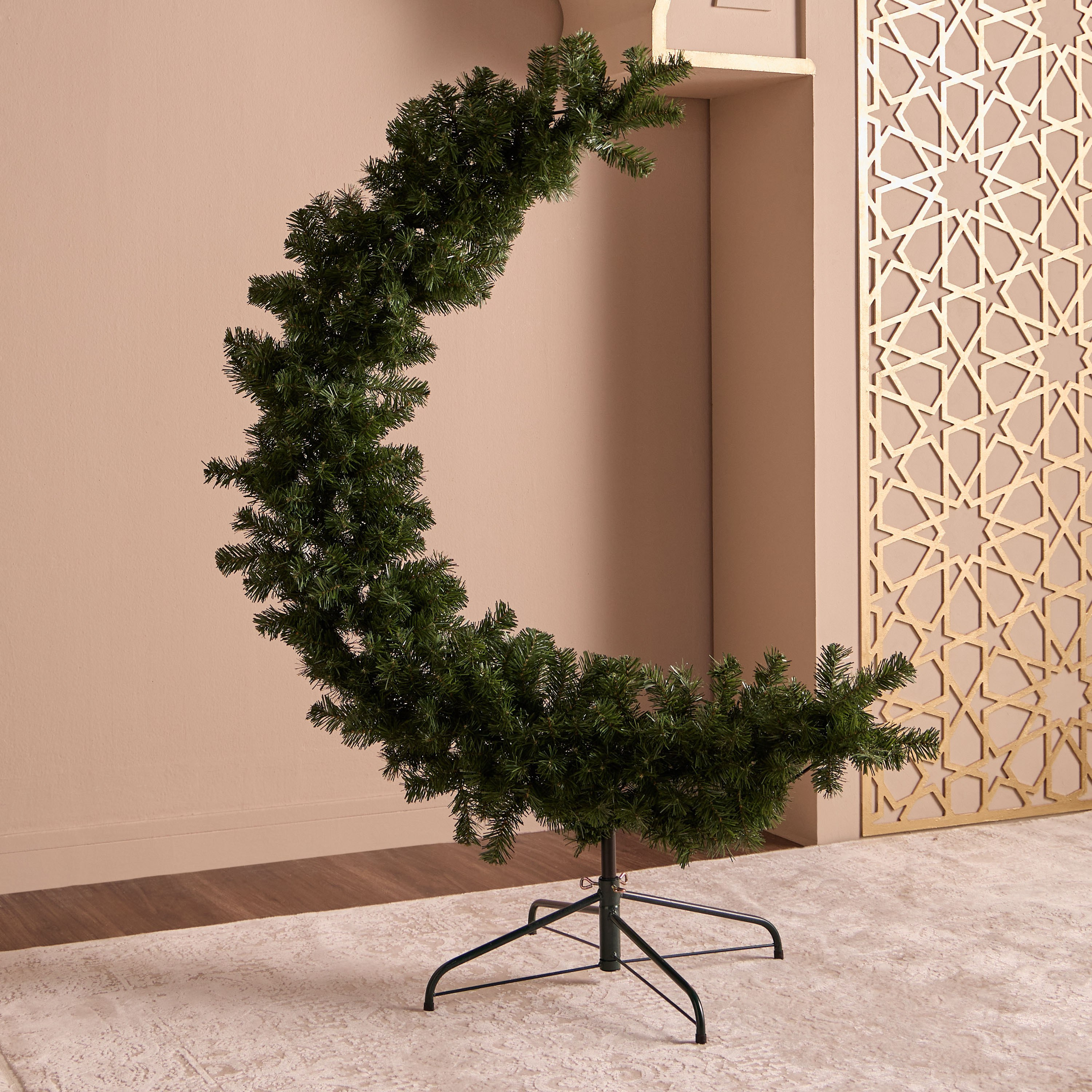 شجرة صنوبر بتصميم هلال - 150 سم-household-gardenandoutdoor-trees-image-1