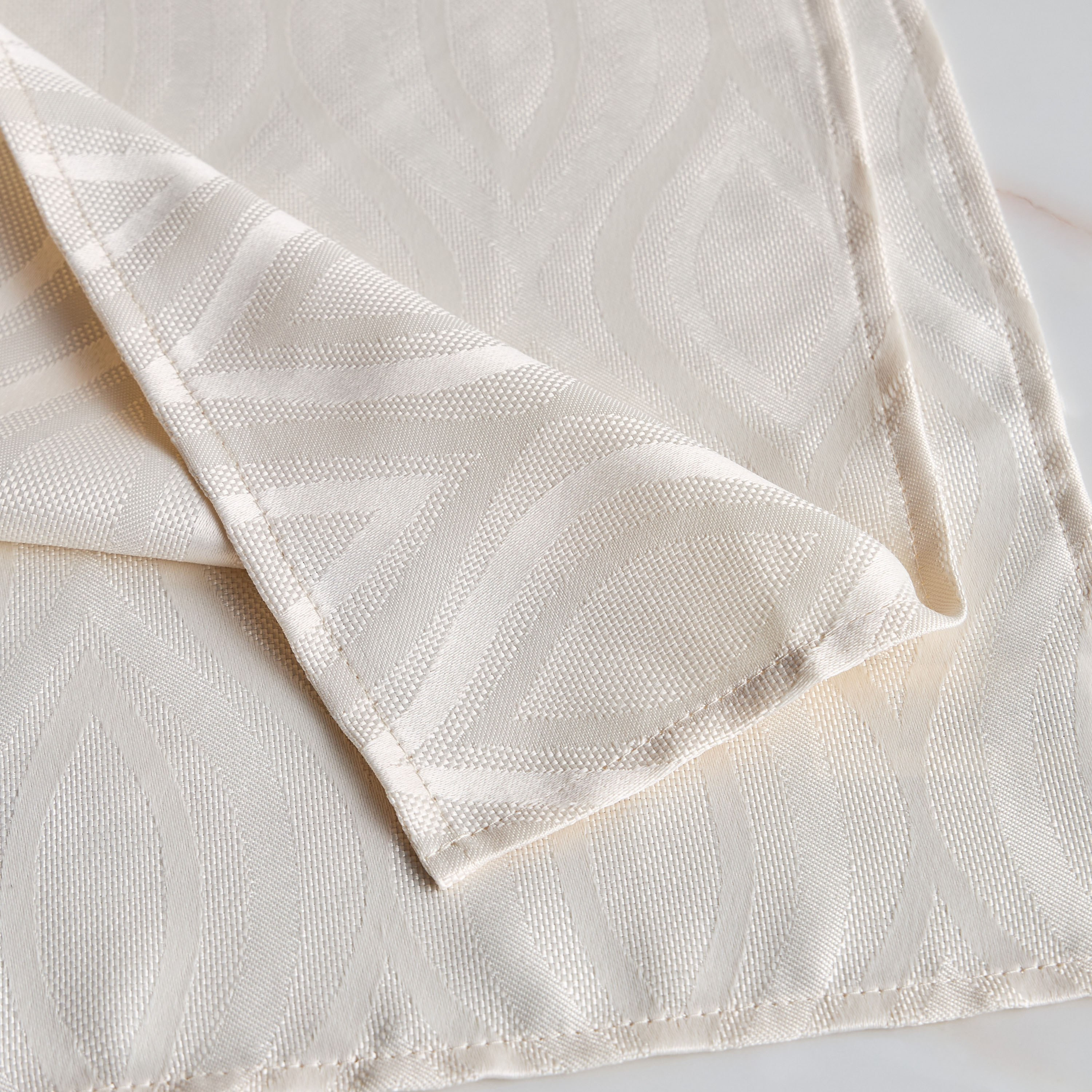 Qubba 4-Piece Napkin Set - 45x45 cm-household-dining-tablelinen-napkinsandaccessories-image-2