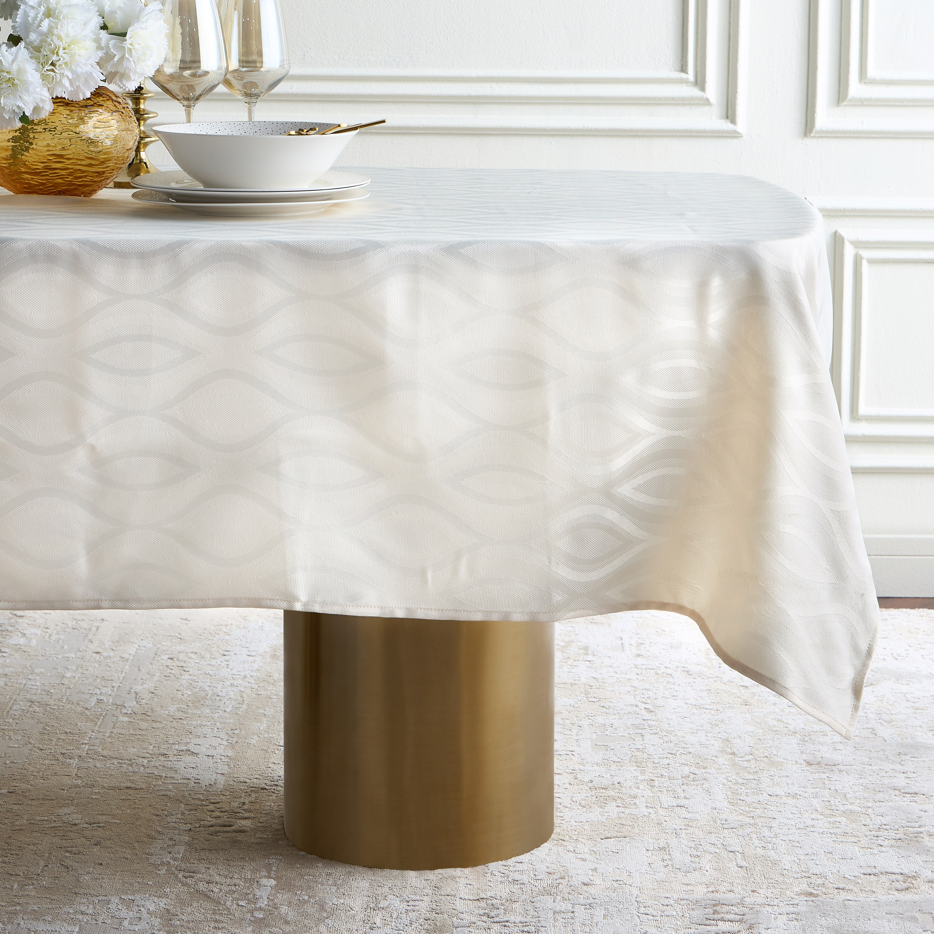 Qubba Table Cover - 150x250 cm-household-dining-tablelinen-runnersandtablecovers-image-1