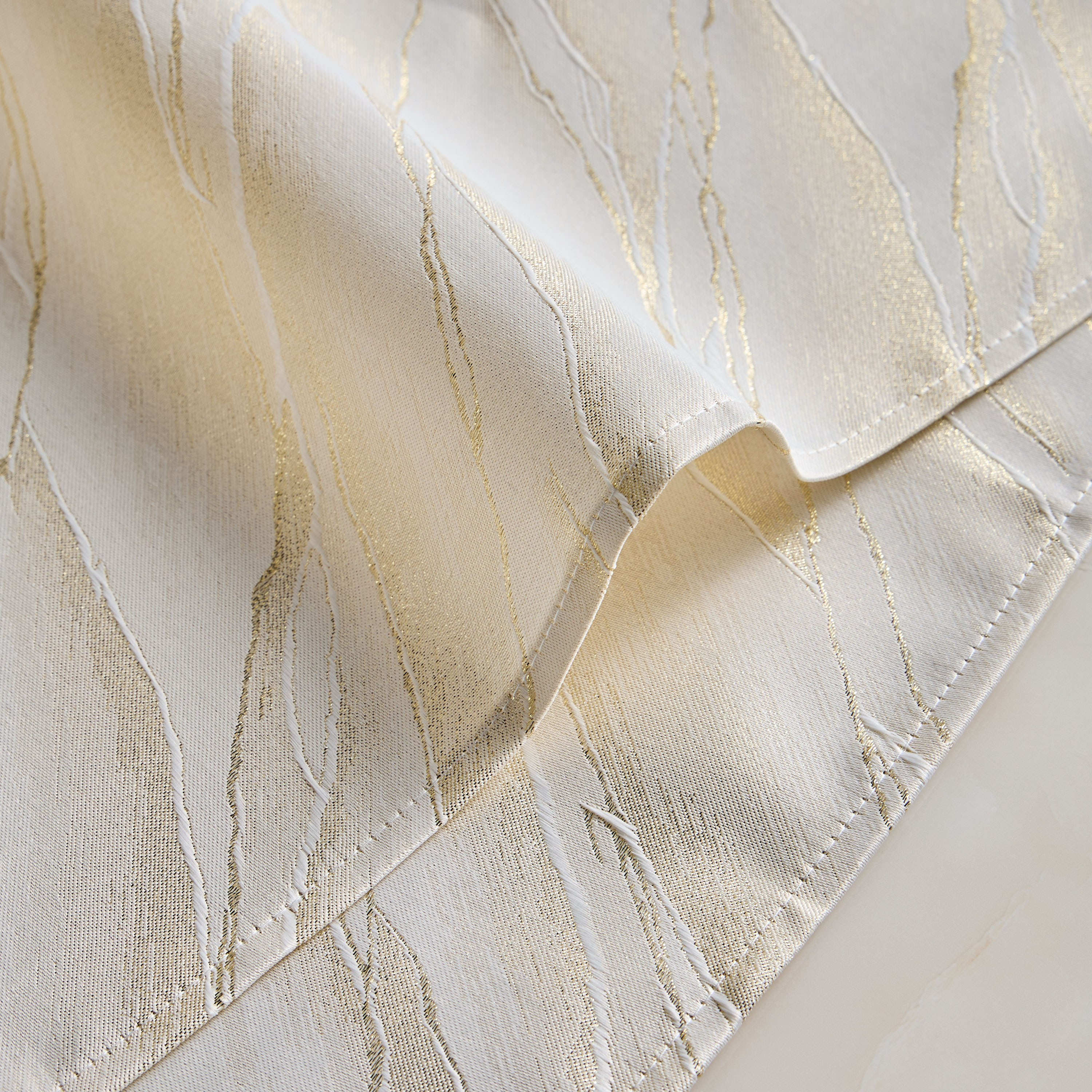 Sparkle 4-Piece Napkin Set - 45x45 cm-household-dining-tablelinen-napkinsandaccessories-image-2