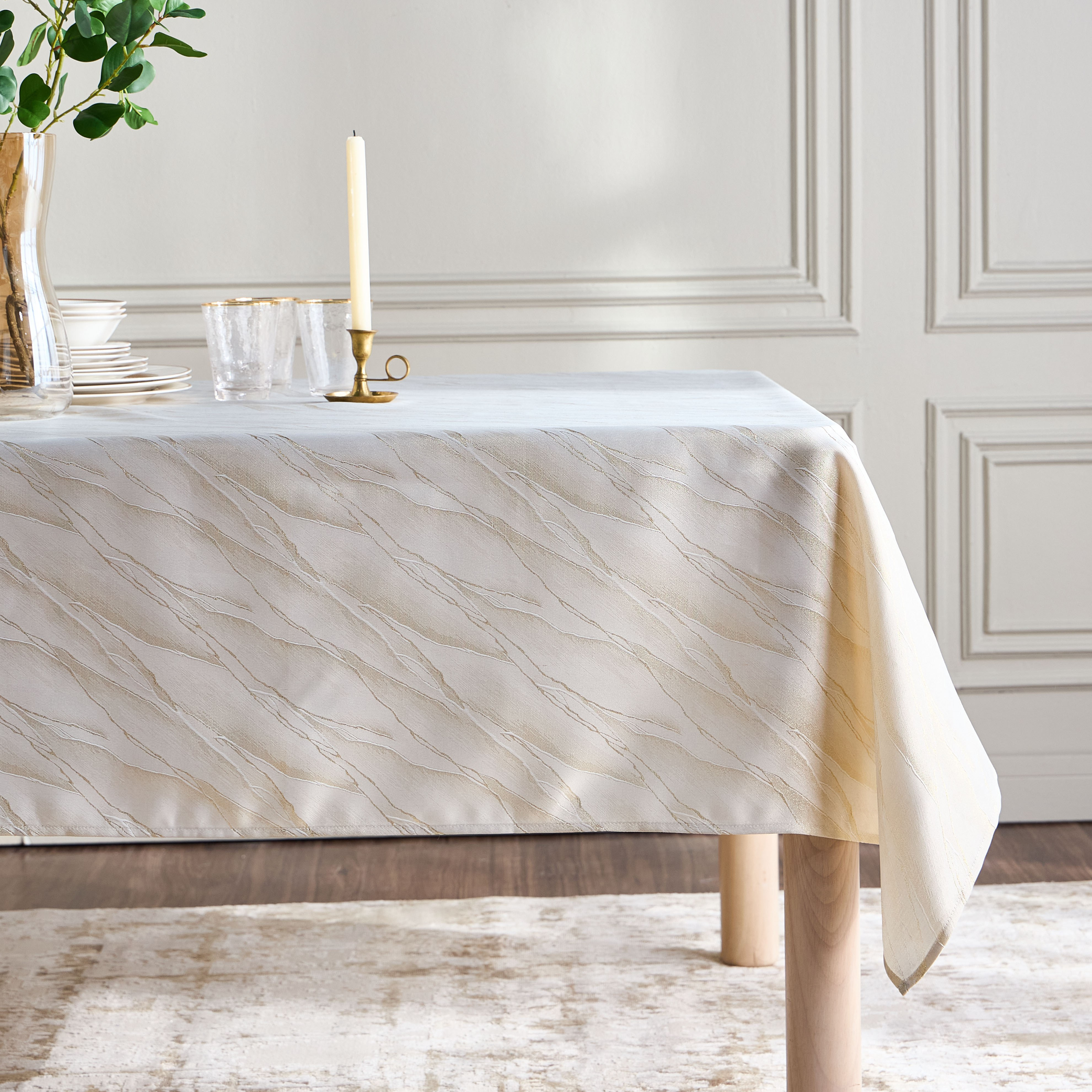 غطاء طاولة جاكار - سباركل - 150x250 سم-household-dining-tablelinen-runnersandtablecovers-image-1