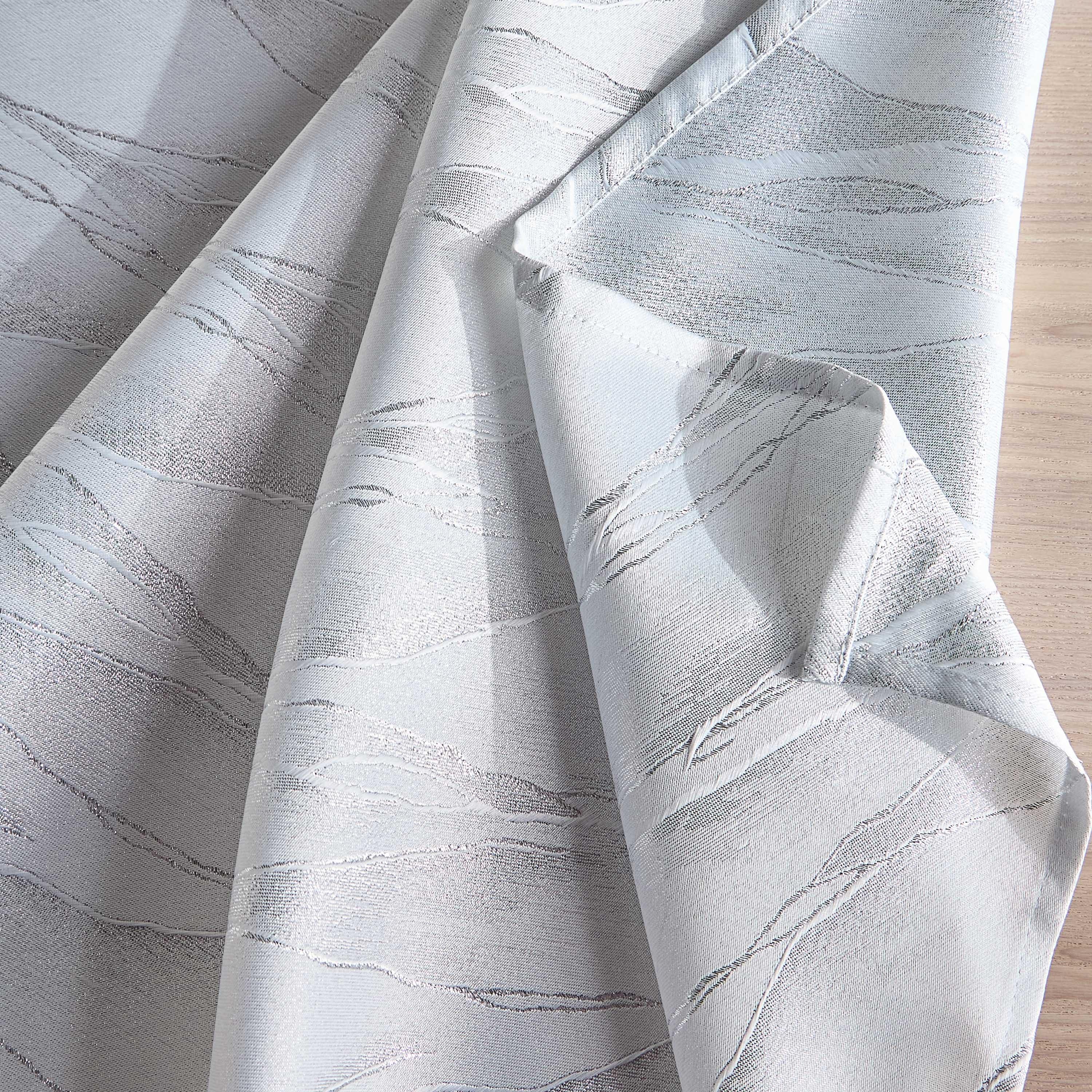 Sparkle Jacquard Table Cover - 150x250 cm-household-dining-tablelinen-runnersandtablecovers-image-3