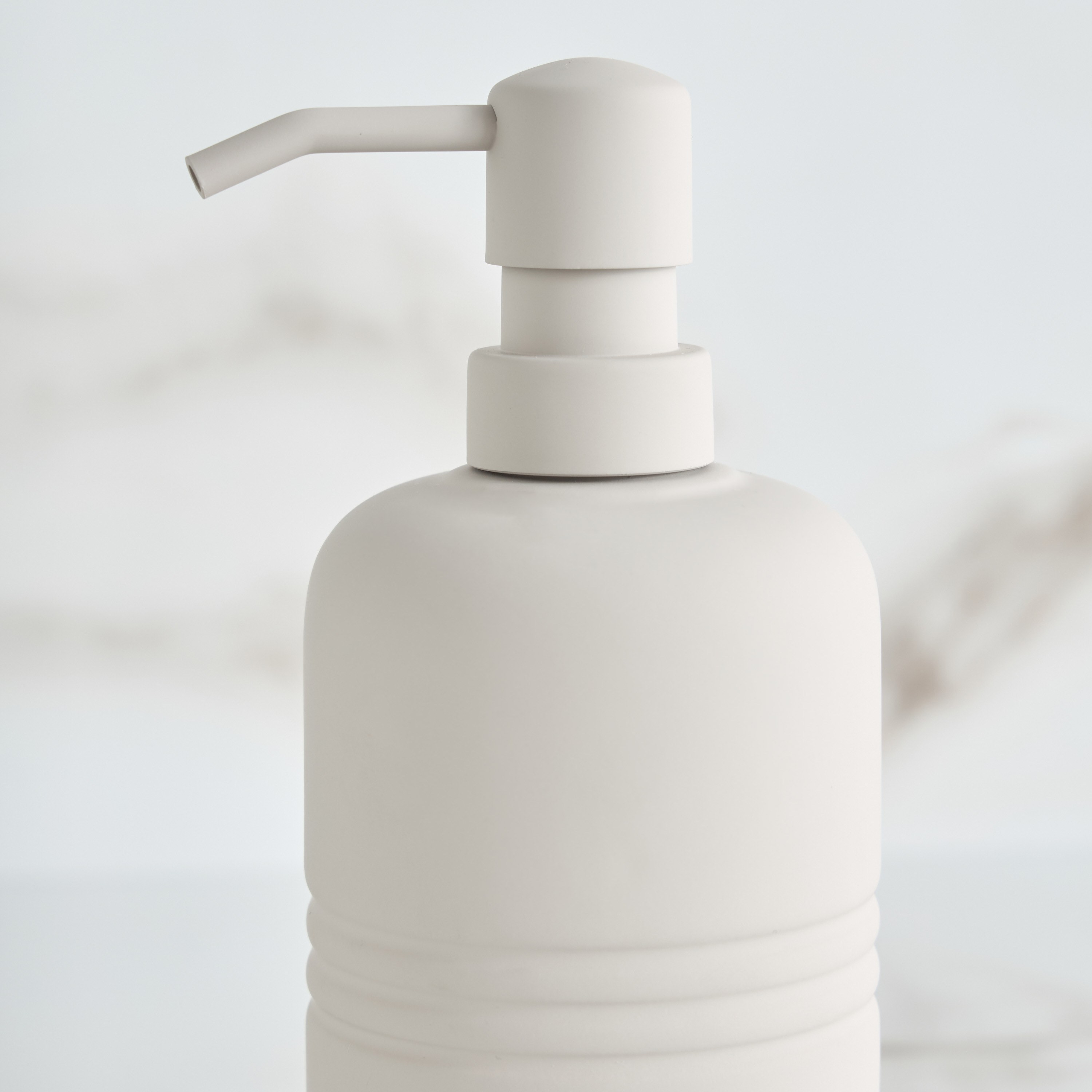 Lea Stoneware Soap Dispenser-household-bathandlaundry-bathaccessories-soapdishesanddispensers-image-2
