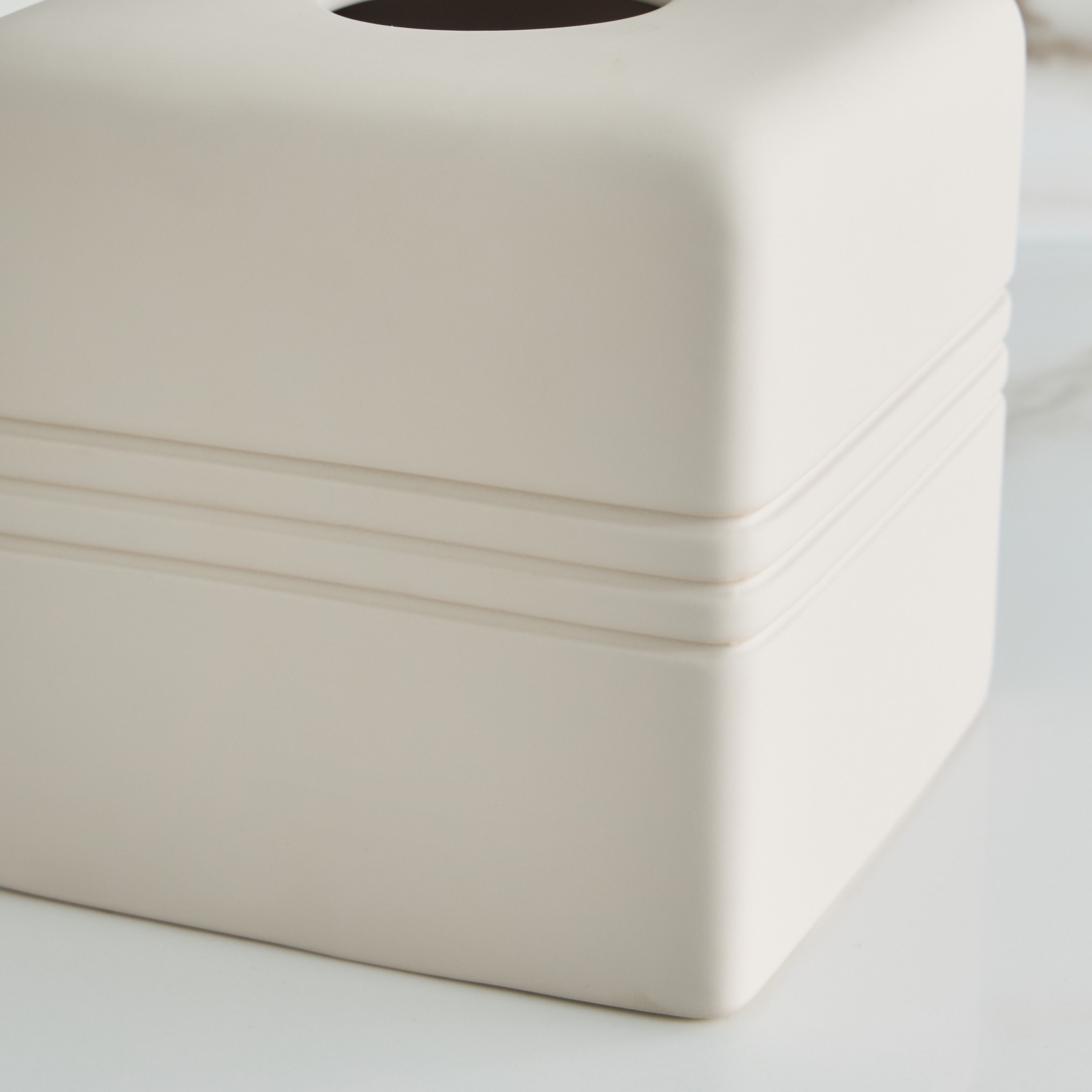 Lea Tissue Box Cover-household-bathandlaundry-bathaccessories-tissueboxesandcottonjars-image-3