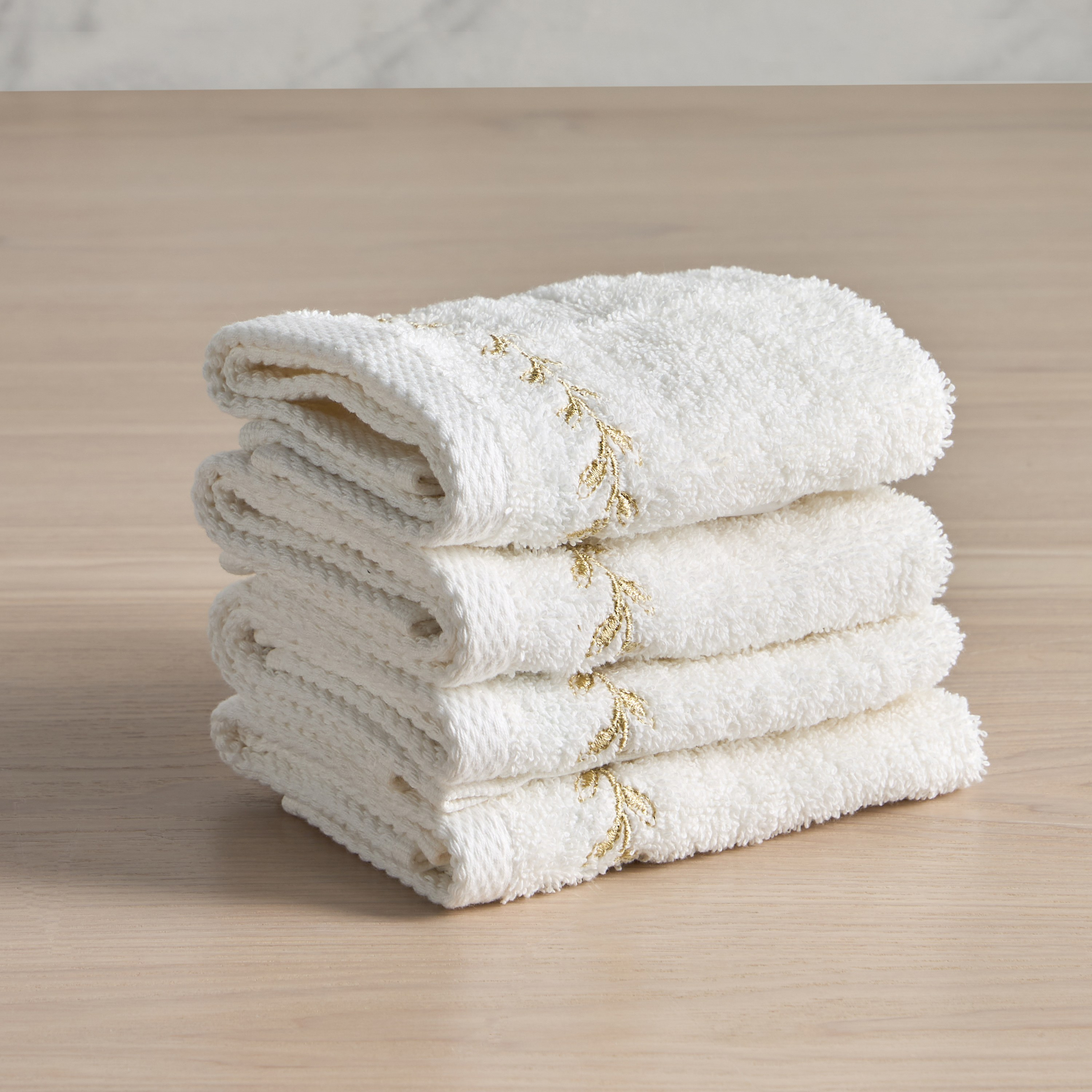 Petals 4-Piece 550 GSM Turkish Cotton Fingertip Towel Set - 30x30 cm-household-bathandlaundry-bathlinen-towels-image-1