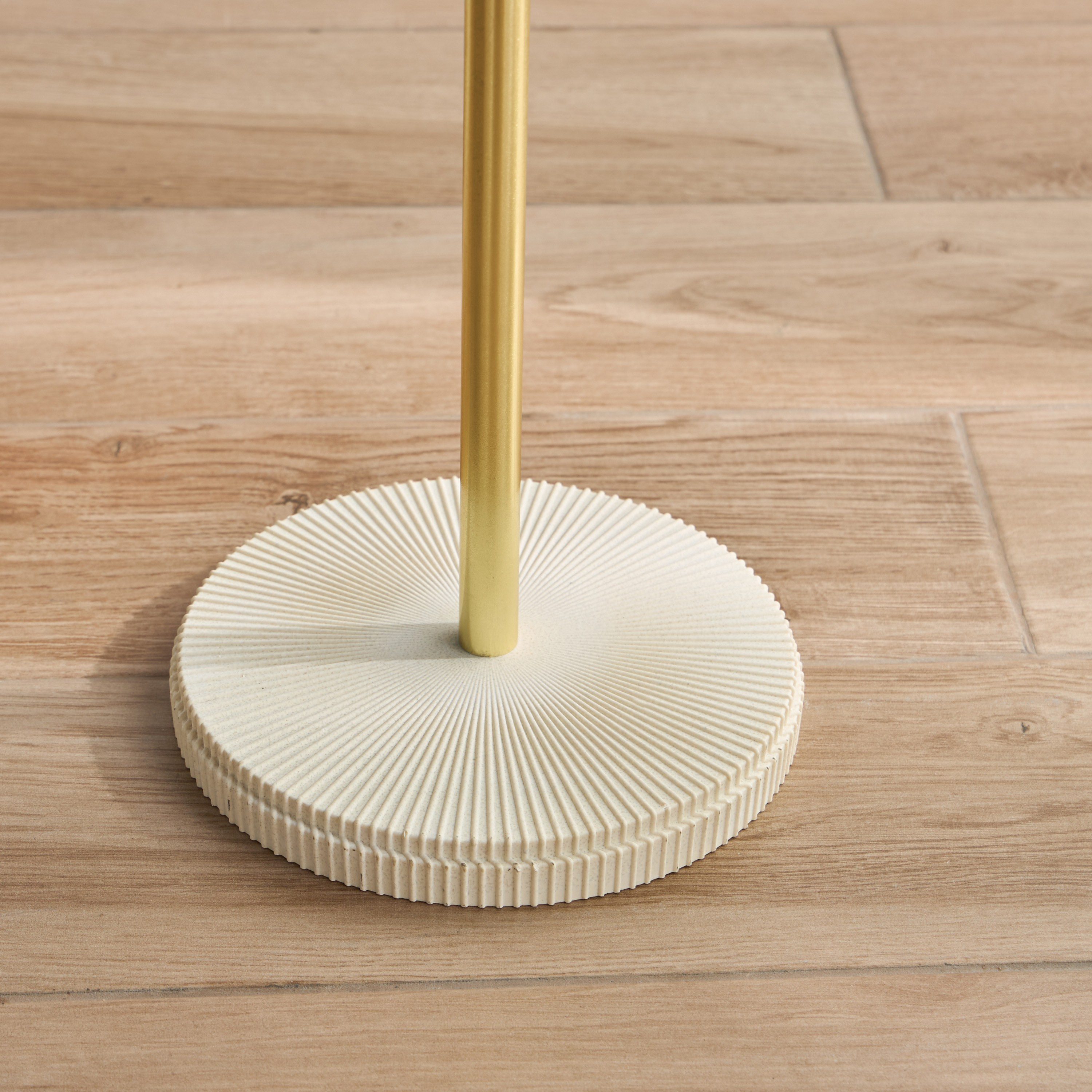 Urban Toilet Roll Stand-household-bathandlaundry-bathroomorganizing-toiletpaperholders-image-3