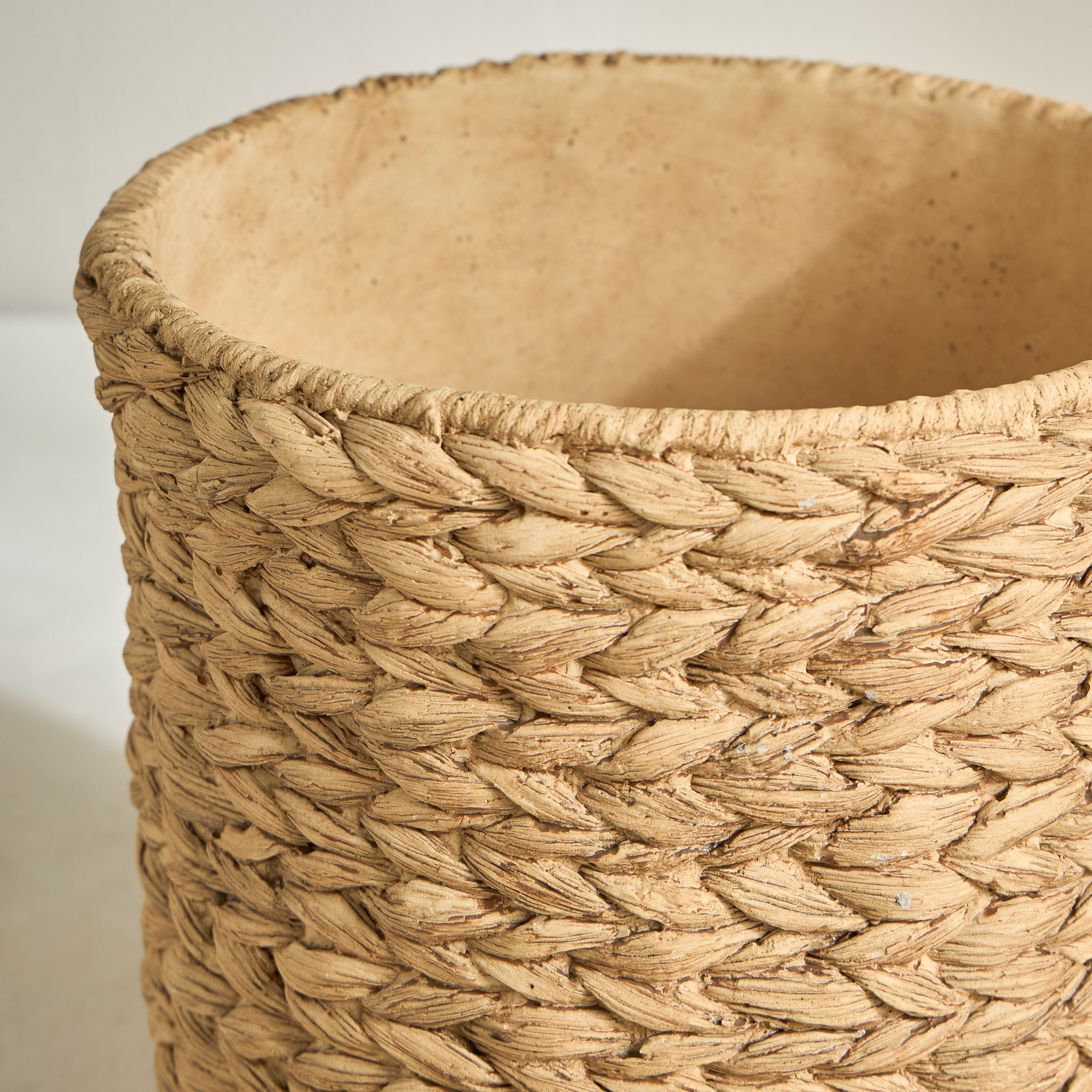 Calcify Braided Planter - 27 cm-household-gardenandoutdoor-potsandplanters-planters-image-3
