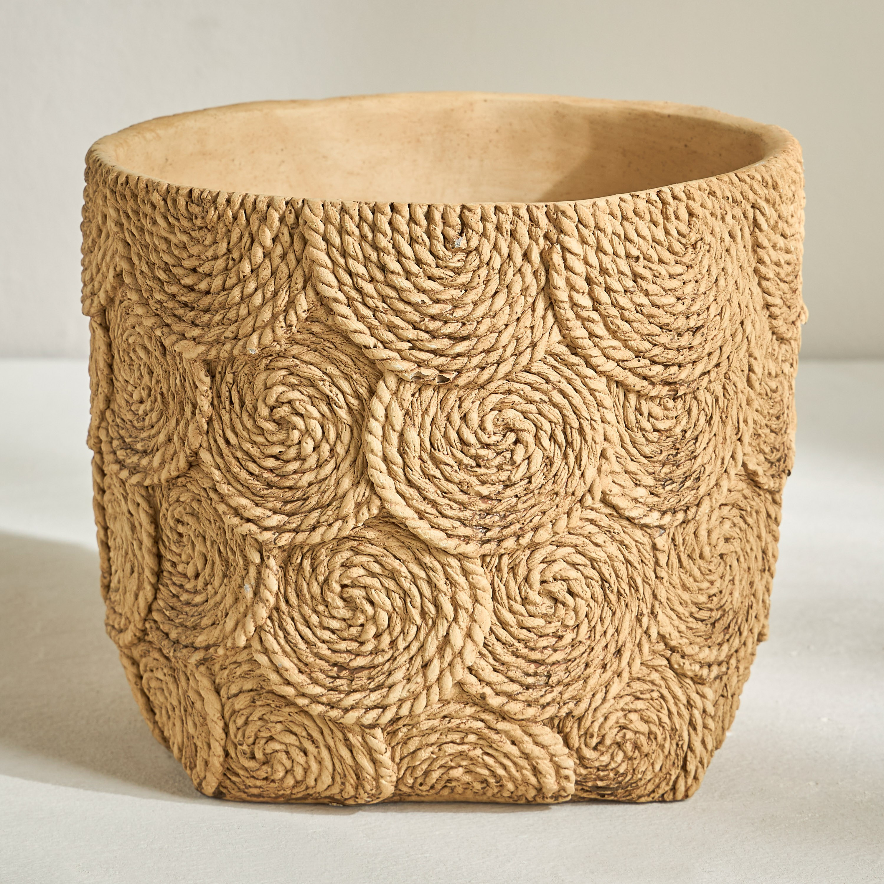 Calcify Circular Braided Planter - 24 cm-household-gardenandoutdoor-potsandplanters-planters-image-2