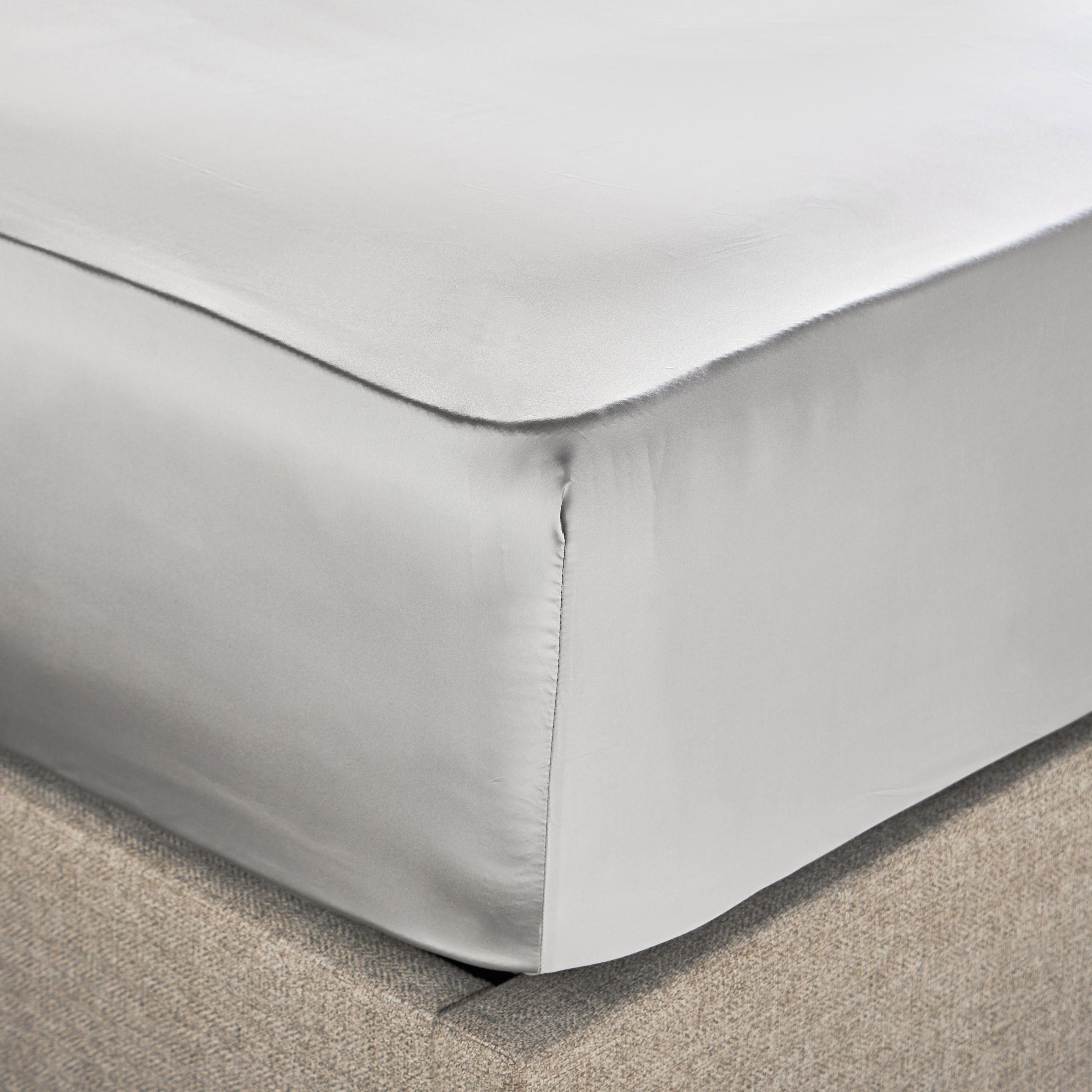 شرشف مطاطي كينج من حرير التوت - 180x205 سم-household-bedding-sheetsandpillowcases-fittedsheets-image-5