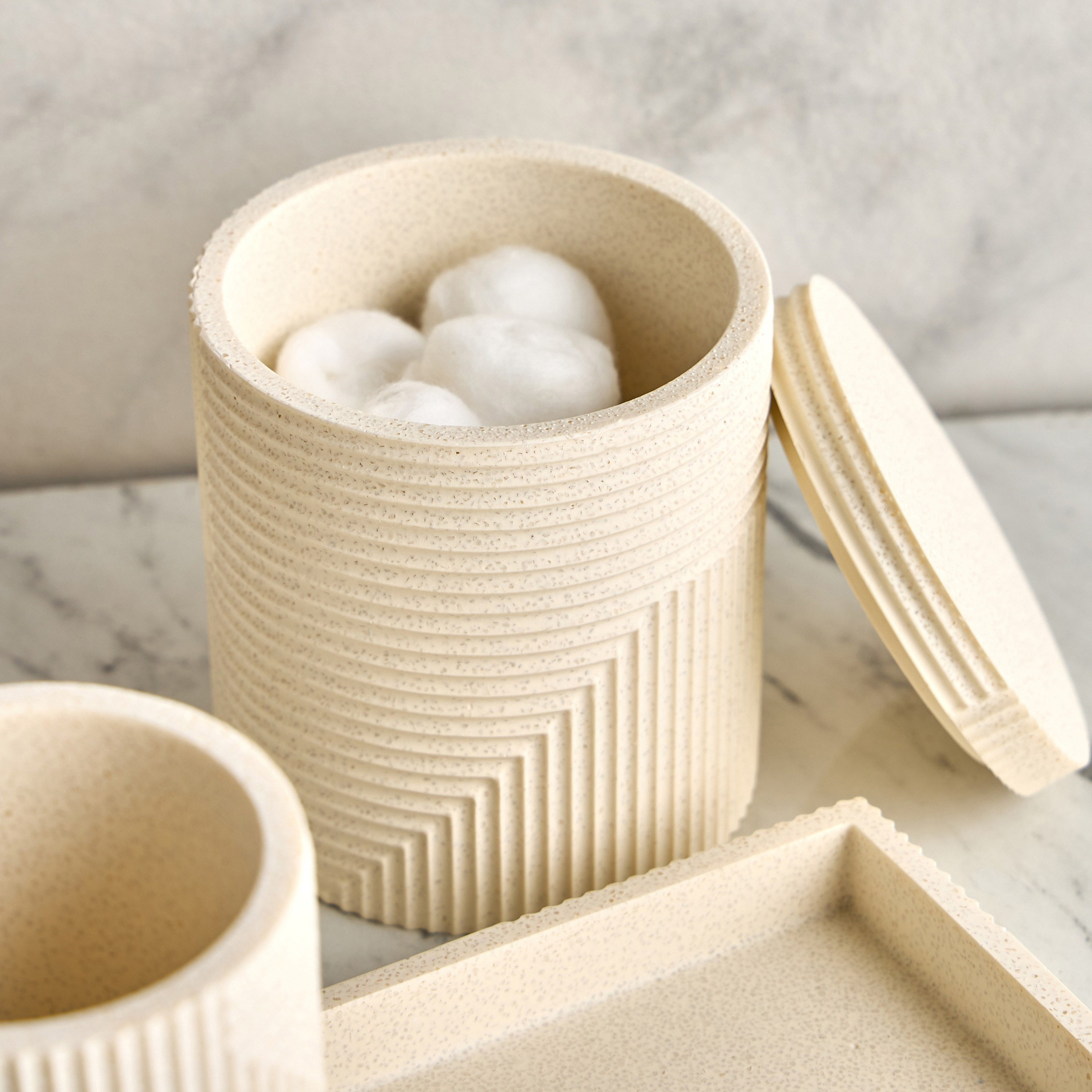 طقم اكسسوارات حمام  بوليريسين 4 قطع - سيمونا-household-bathandlaundry-bathaccessories-bathaccessorysets-image-4