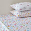 طقم شرشف مطاطي قطن بطبعات أزهار وفراشات قطعتين 144 خيط - 120x200 سم-babyandkids-beddingandwindows-bedding-fittedandflatsheets-image-1