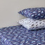 طقم شراشف مطاطية فردية قطن 144 خيط من قطعتين بتصميم قرش - 90x200 سم-babyandkids-beddingandwindows-bedding-fittedandflatsheets-image-3