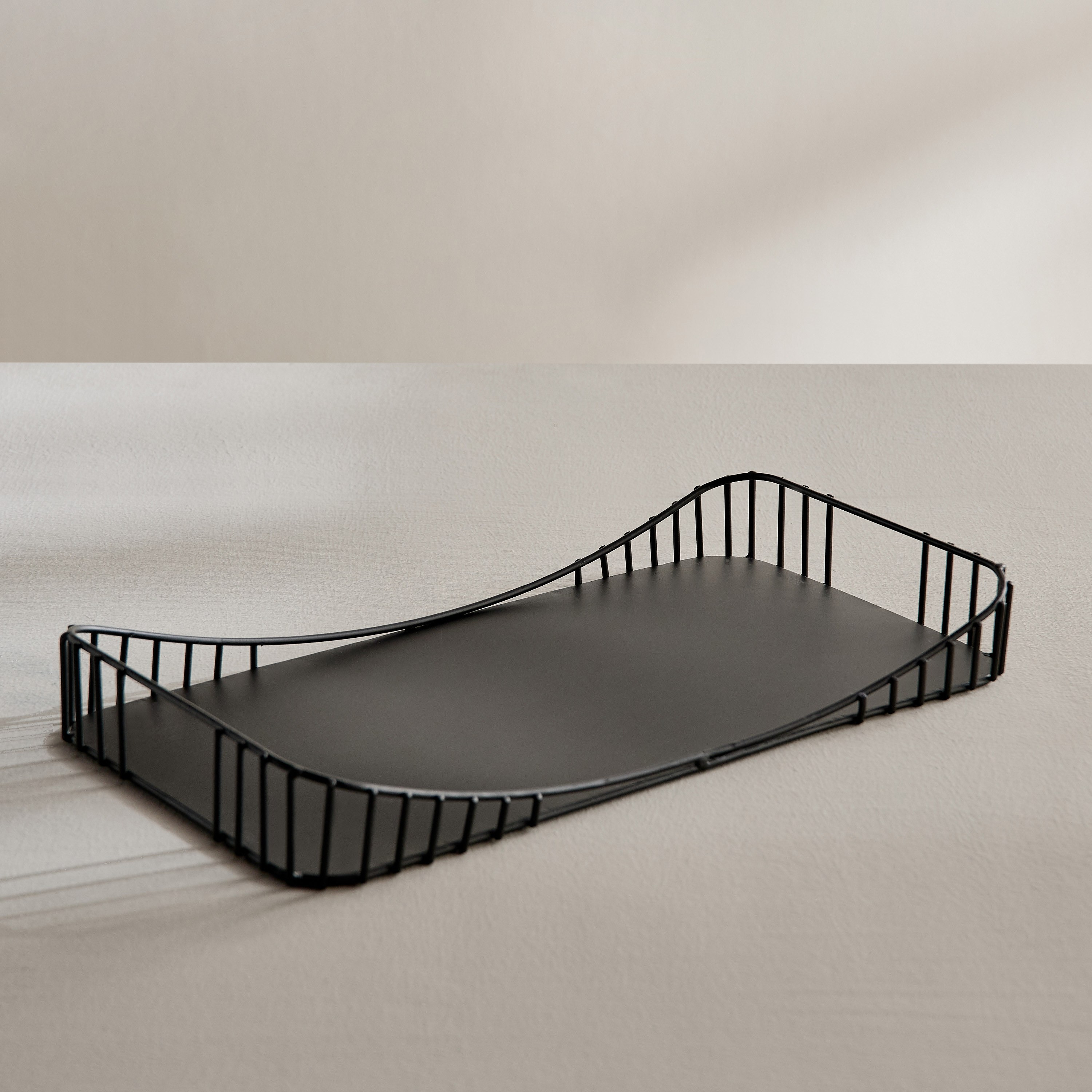 Gradient Nouf Decorative Tray-household-decor-boxesandtrays-image-1