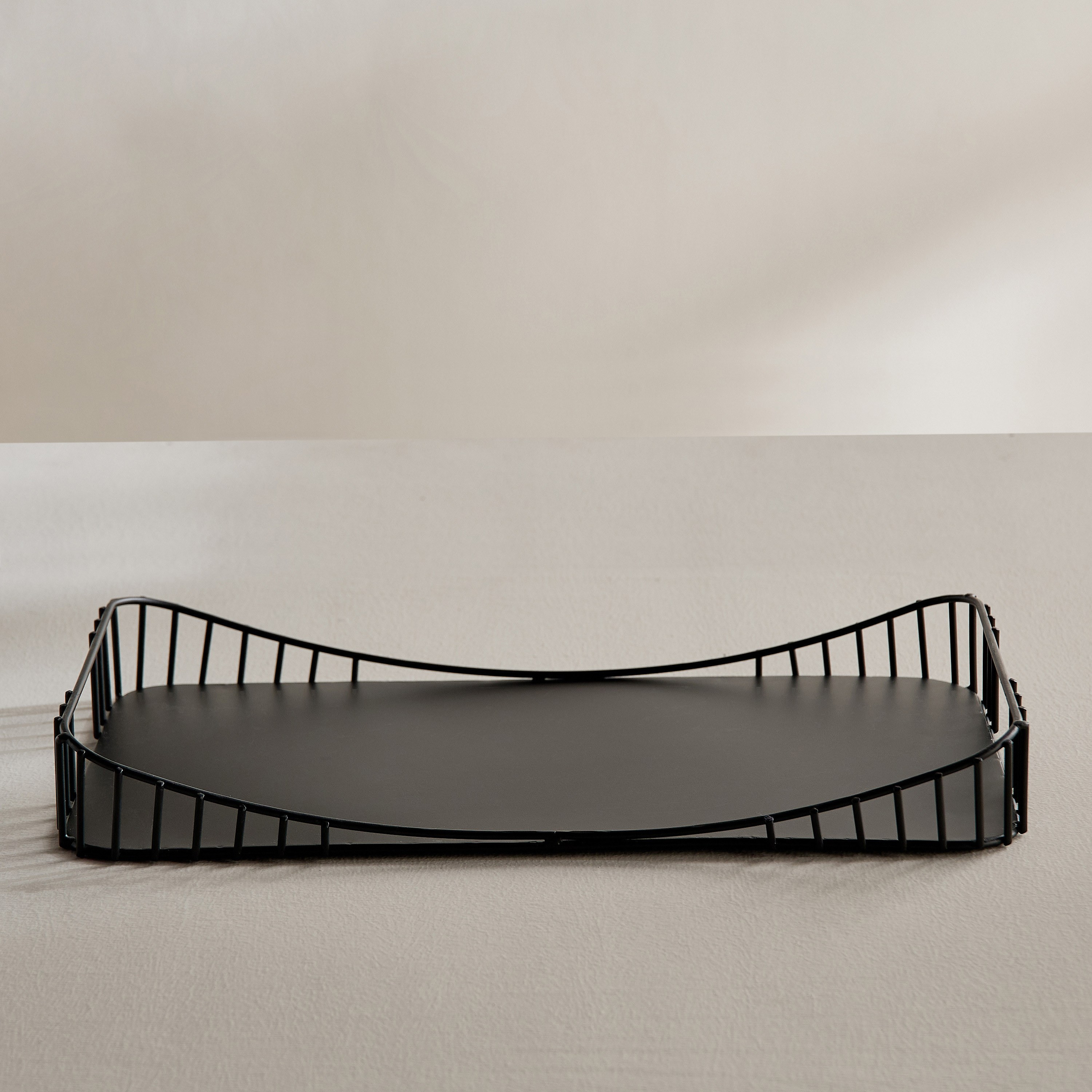 Gradient Nouf Decorative Tray-household-decor-boxesandtrays-image-3