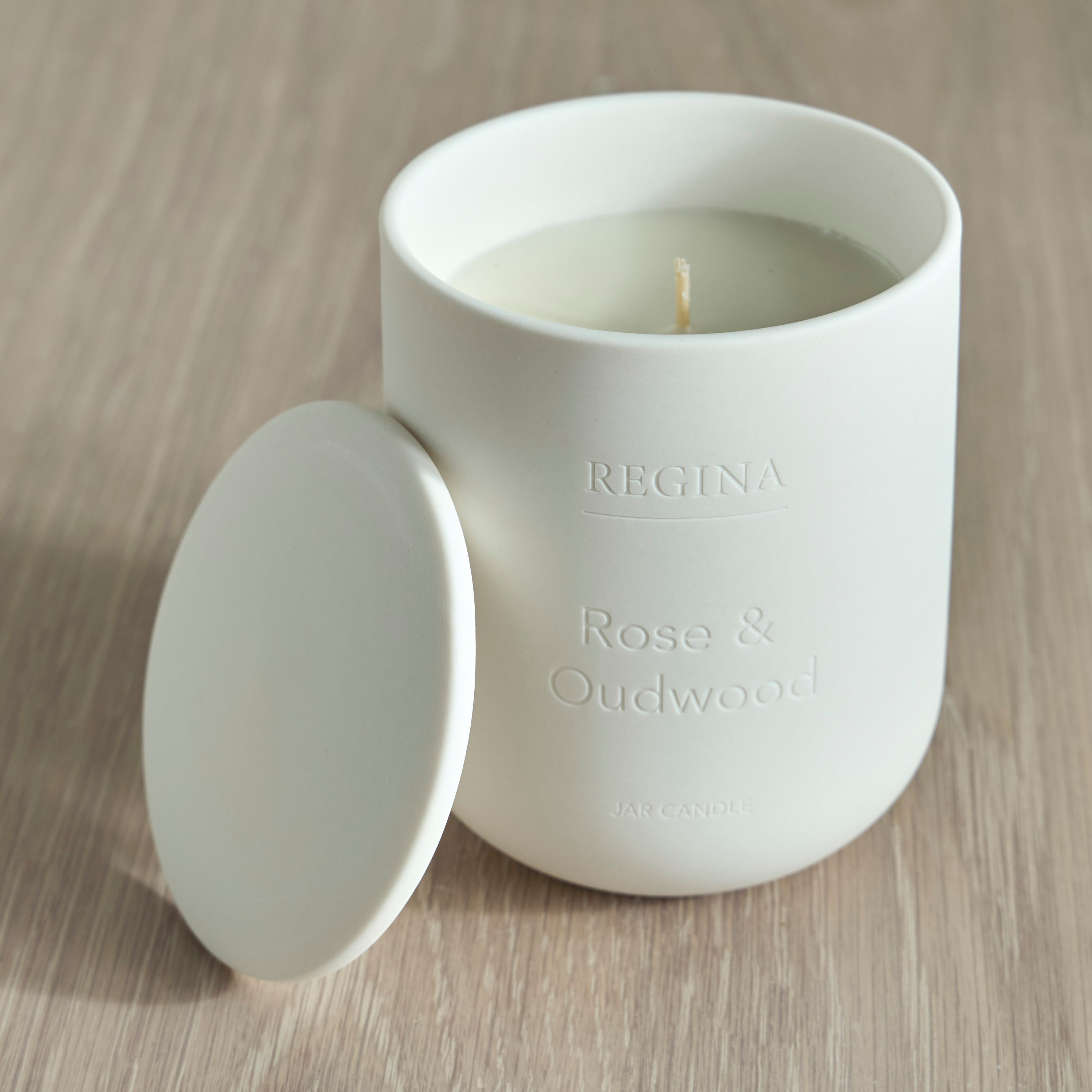 Regina Rose and Oudwood Scented Jar Candle - 33 h-household-homefragrance-candles-image-2