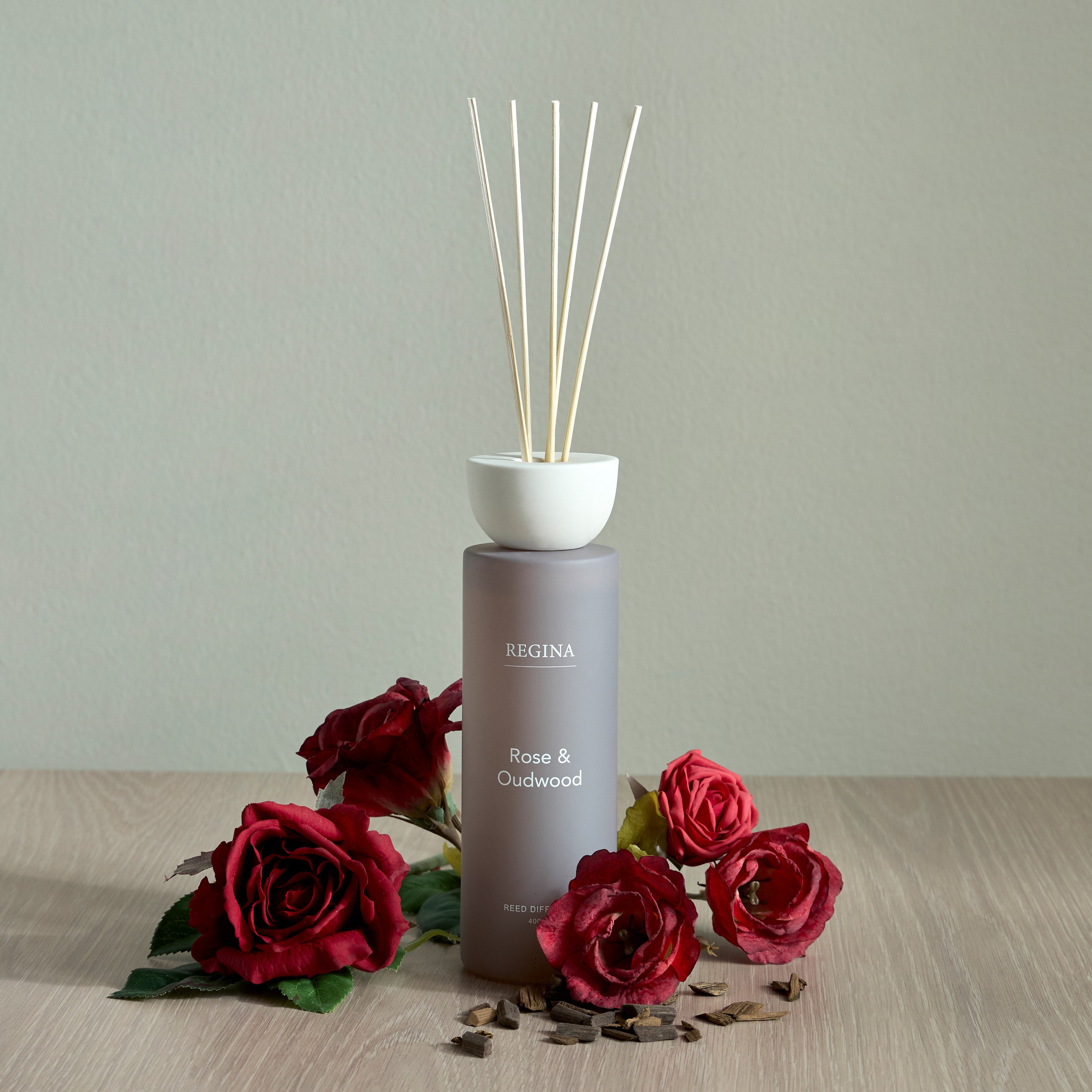 Fragranza Regina Rose and Oudwood Reed Diffuser - 400 ml-household-homefragrance-reeddiffusers-image-1