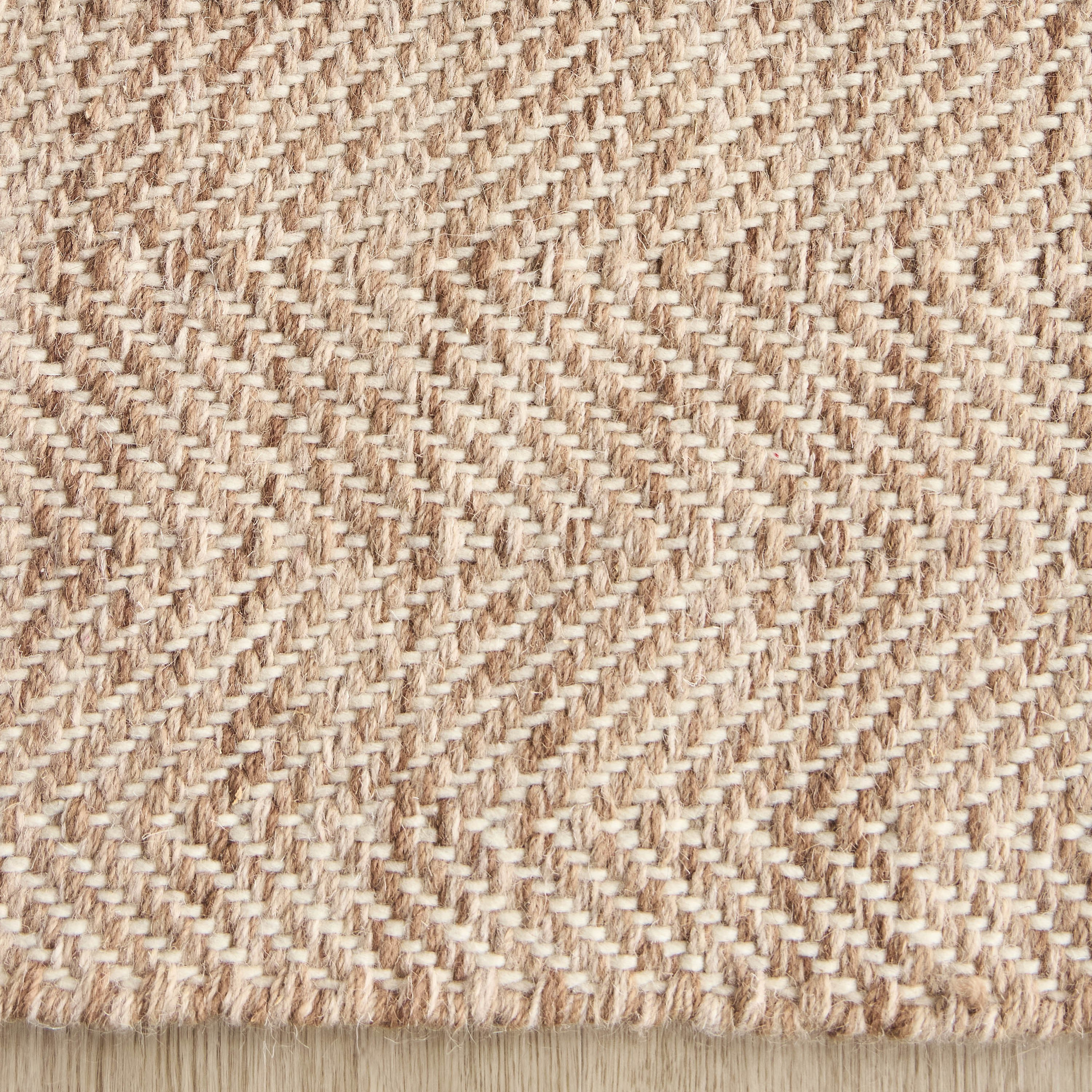 Prato Handmade Woollen Rug - 160x230 cm-household-rugsandcarpets-rugs-image-3