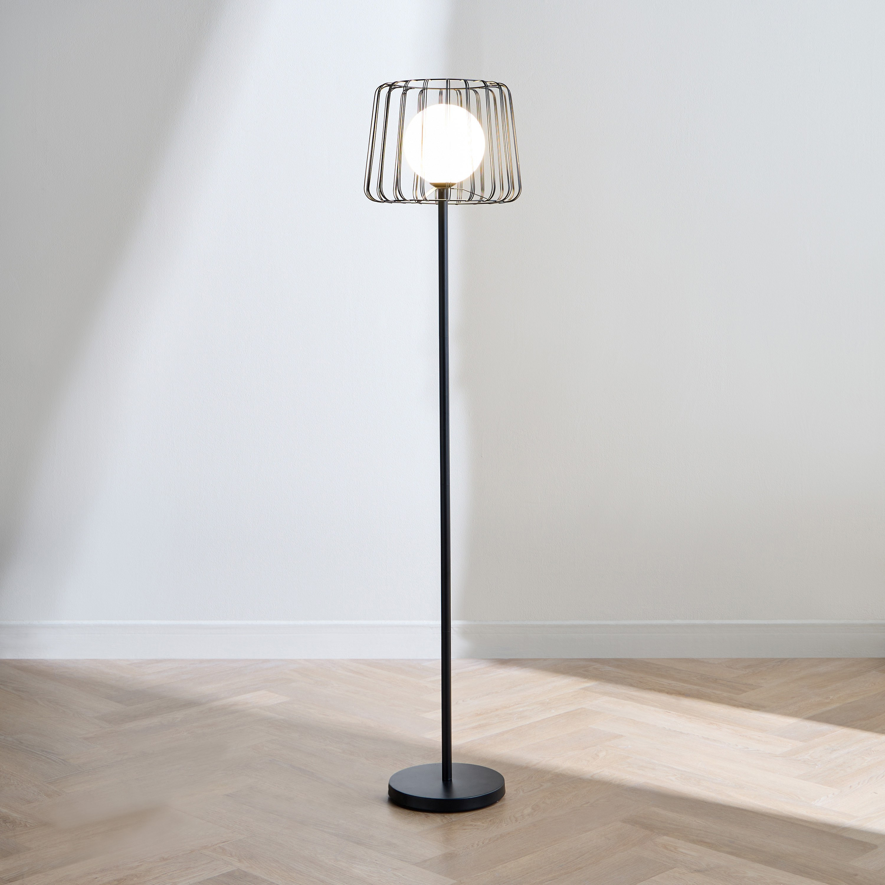 Valkyrie Metal Floor Lamp - 159 cm-household-lighting-floorlamps-image-2