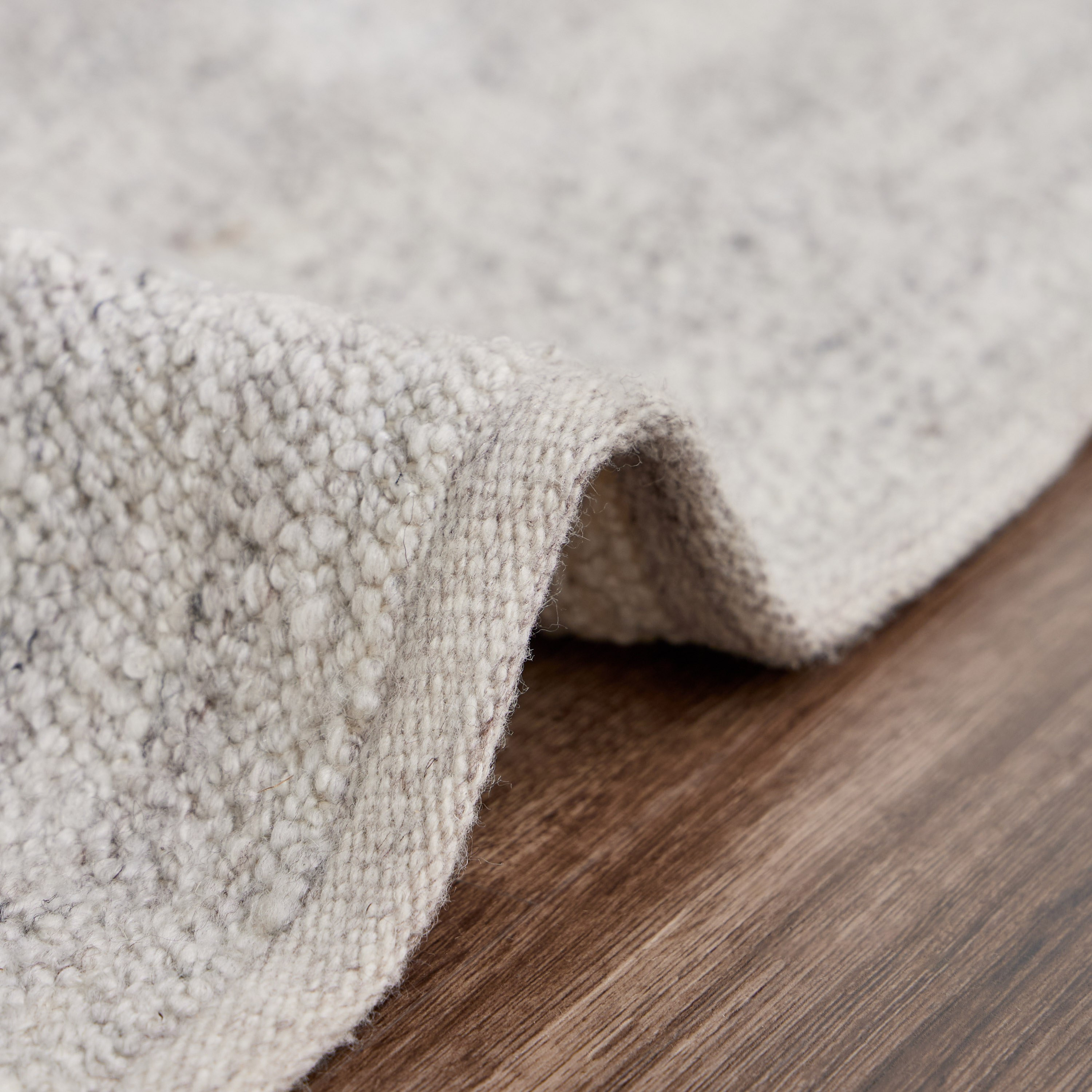Ruby Handwoven Rug - 160x230 cm-household-rugsandcarpets-rugs-image-4